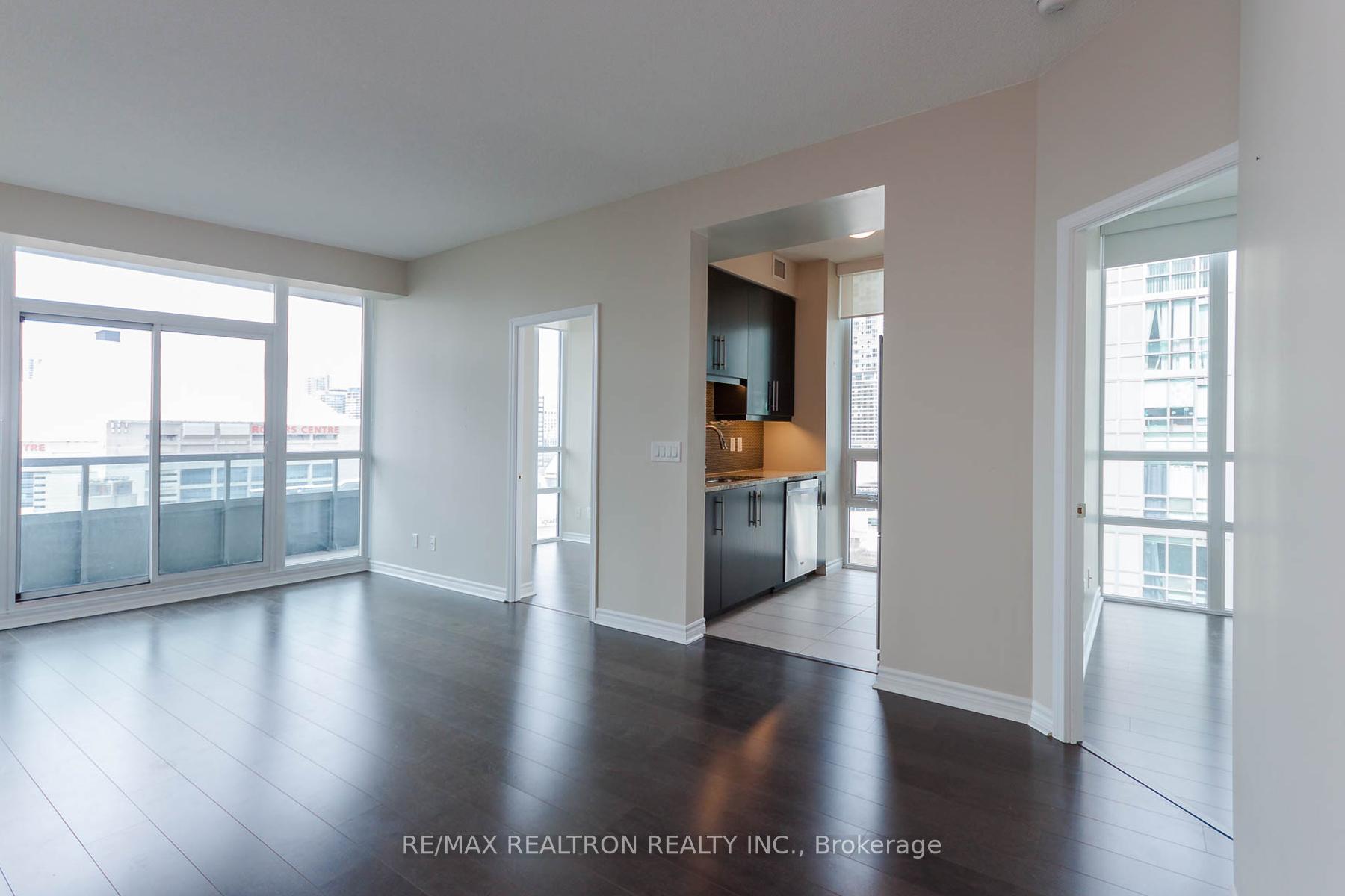 Photo 32 of Unit 1718, 25 Lower Simcoe Street, Toronto, Waterfront Communities — HOMEH