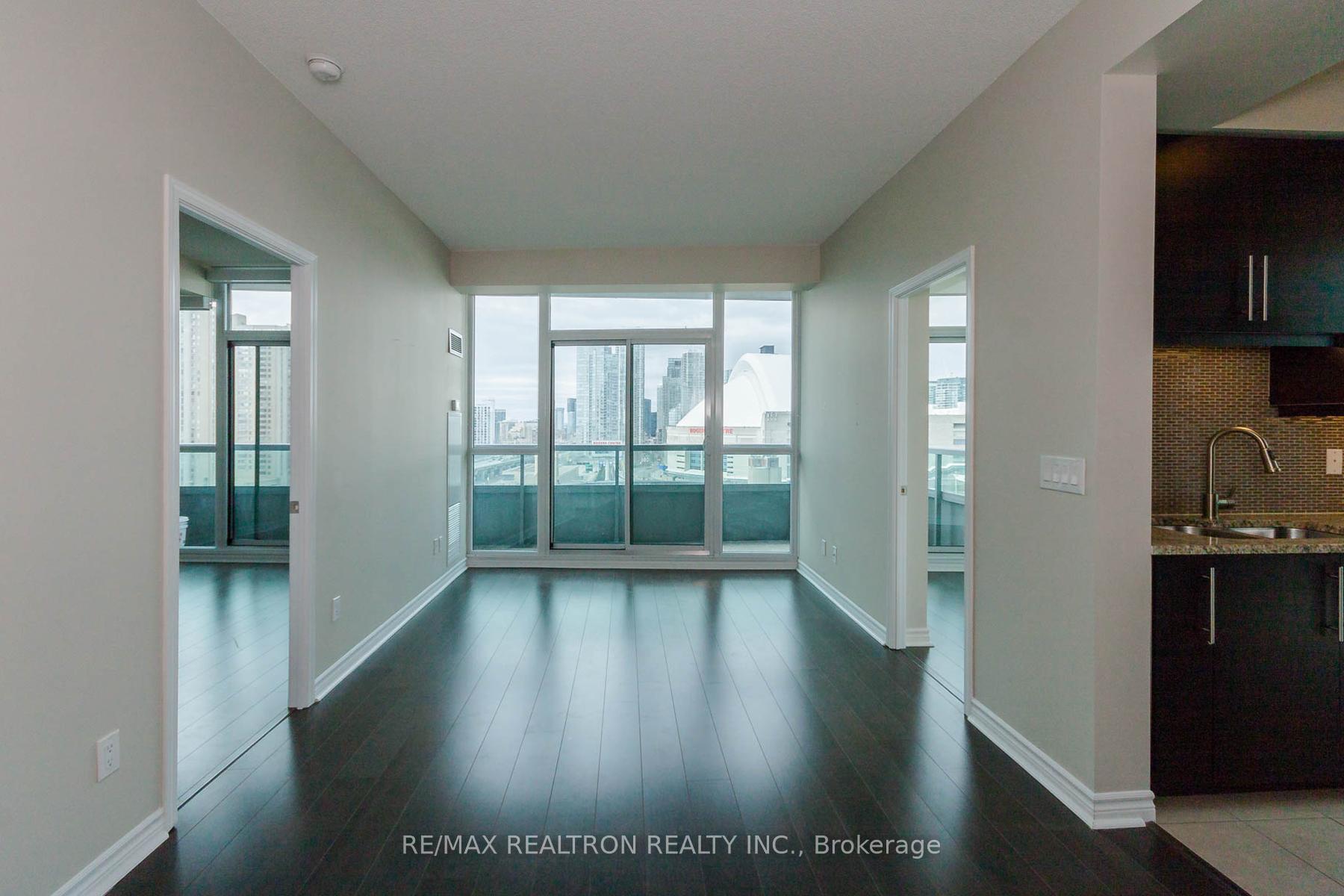 Photo 34 of Unit 1718, 25 Lower Simcoe Street, Toronto, Waterfront Communities — HOMEH