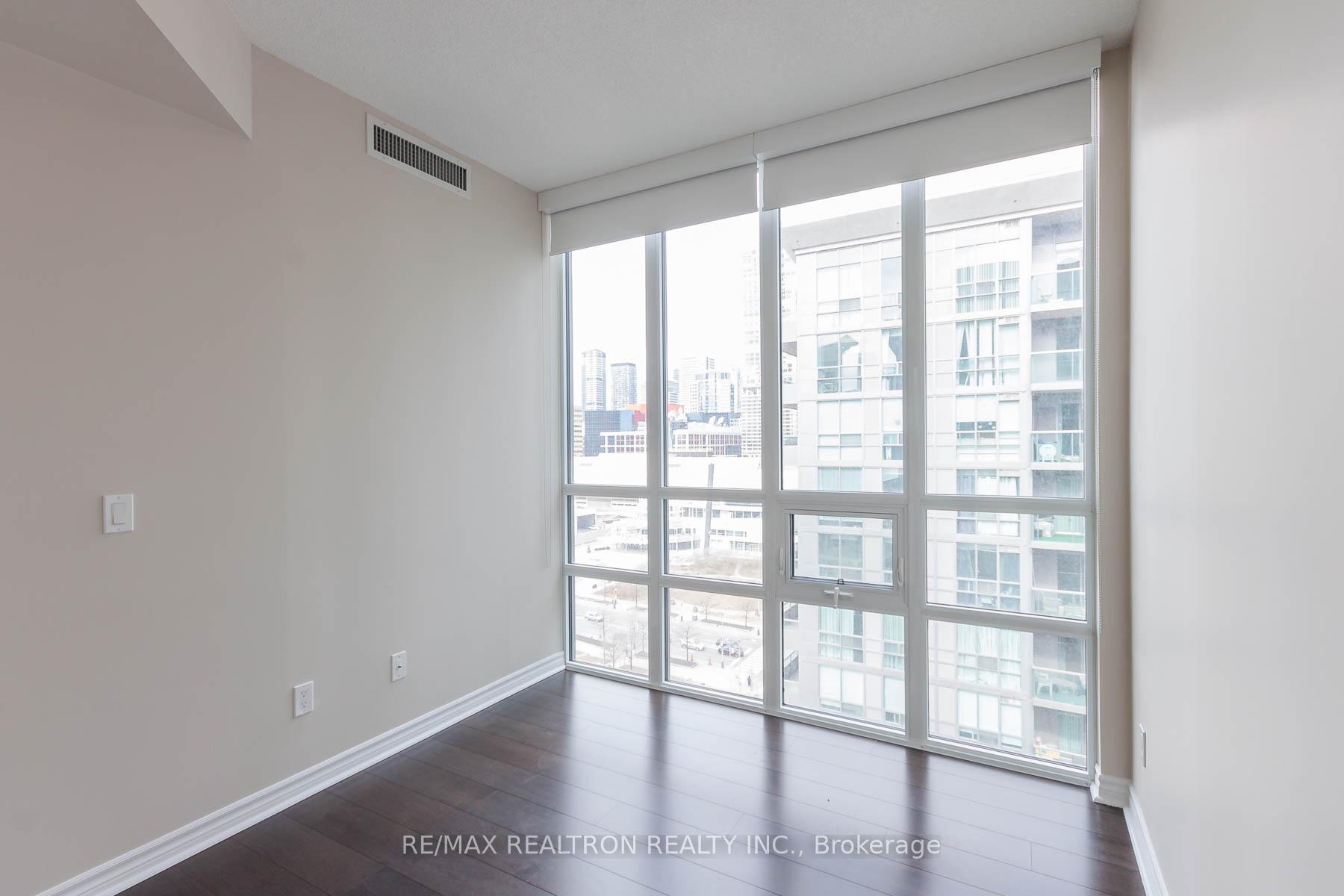 Photo 43 of Unit 1718, 25 Lower Simcoe Street, Toronto, Waterfront Communities — HOMEH