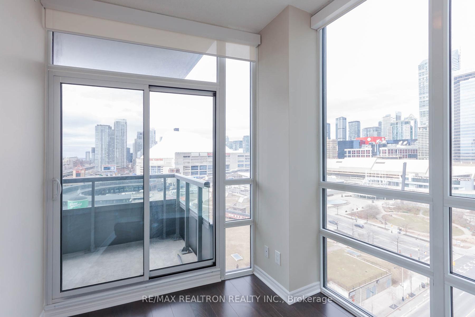 Photo 47 of Unit 1718, 25 Lower Simcoe Street, Toronto, Waterfront Communities — HOMEH