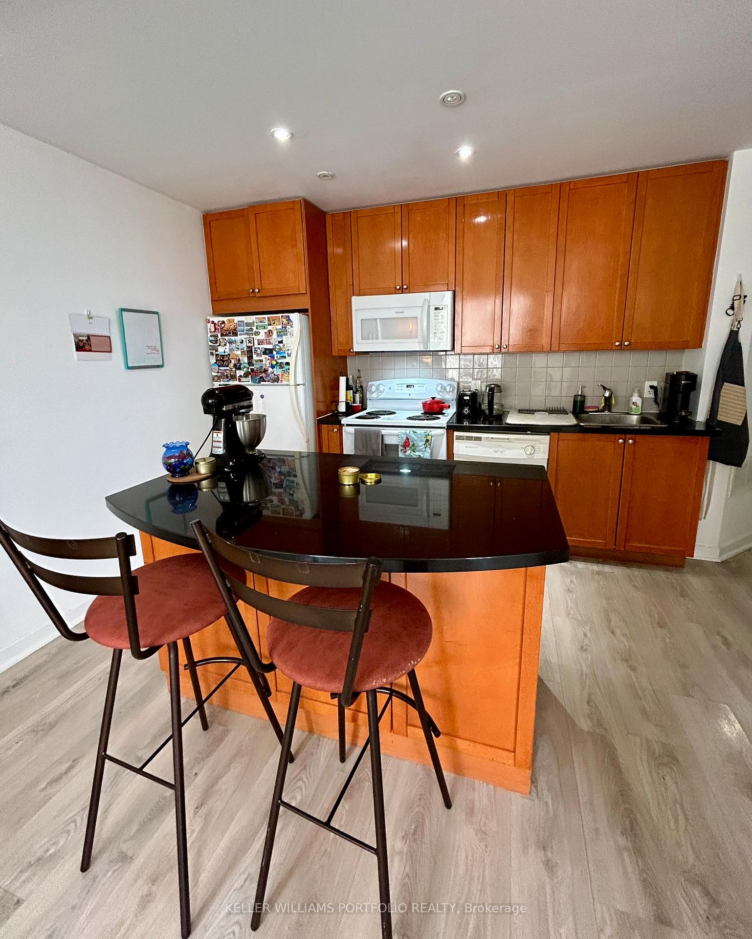 Photo 2 of Unit 1914, 85 Bloor Street E, Toronto, Church-Yonge Corridor — HOMEH