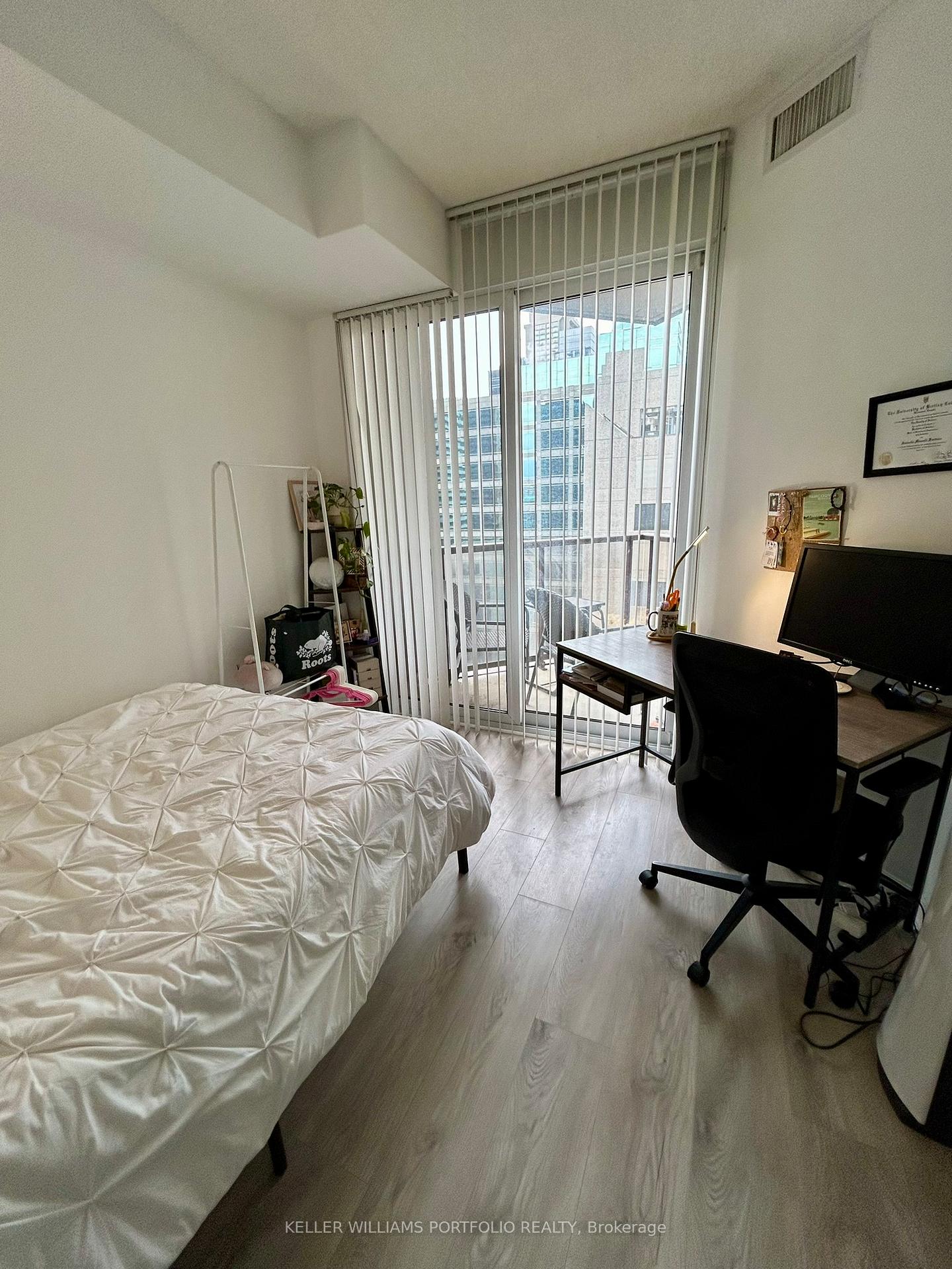 Photo 5 of Unit 1914, 85 Bloor Street E, Toronto, Church-Yonge Corridor — HOMEH