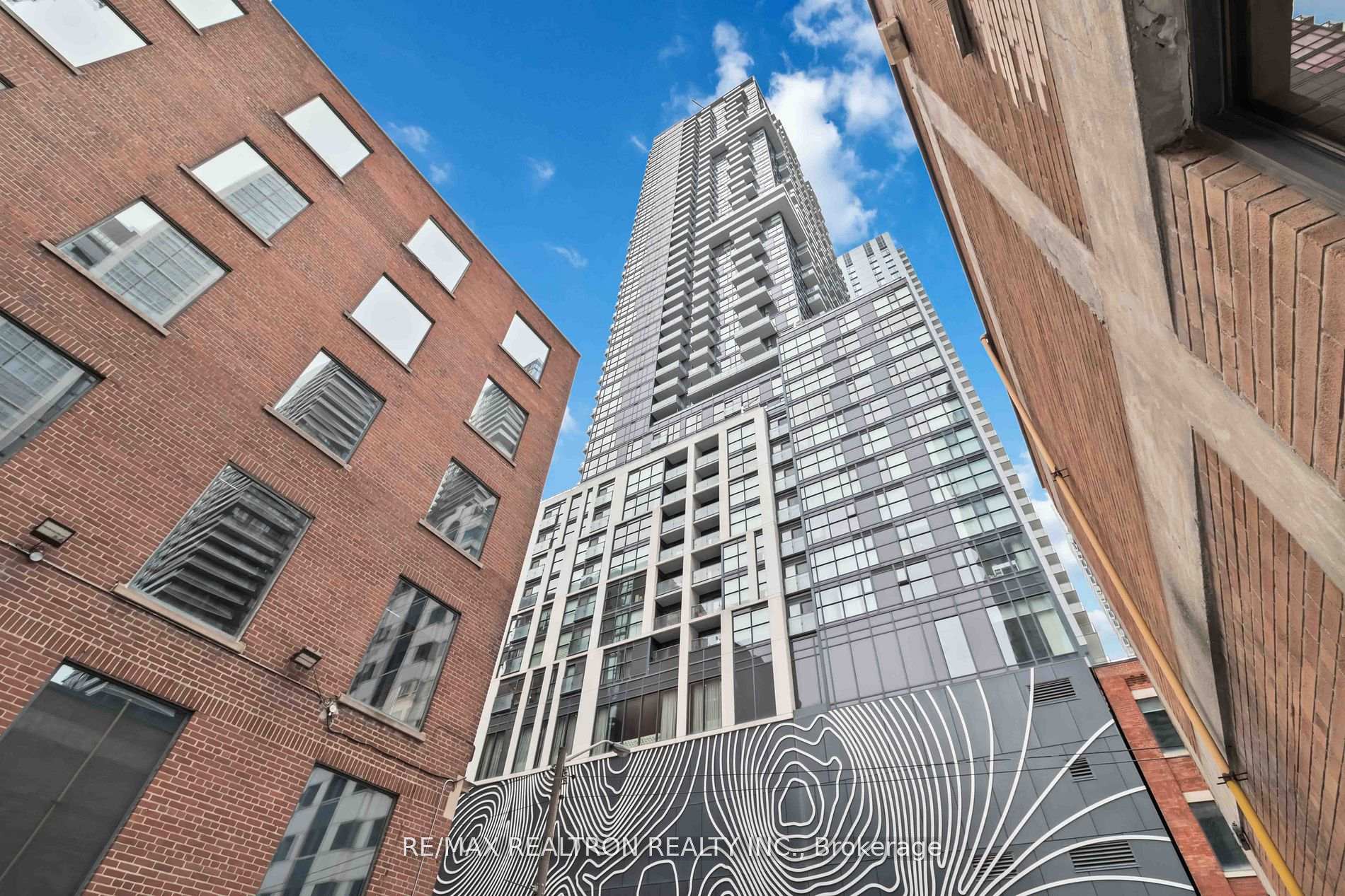 Front of Unit 2108, 87 Peter Street