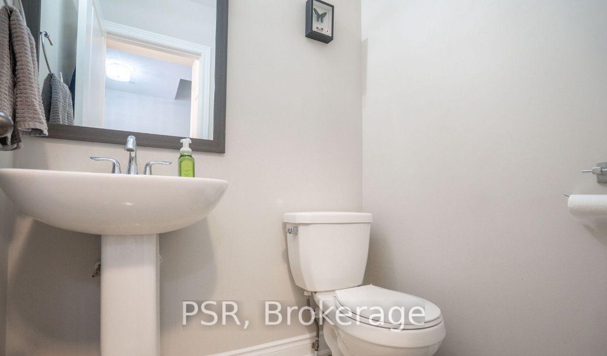 Photo 11 of Unit 29, 1331 Major Mackenzie Drive W, Vaughan, Patterson — HOMEH