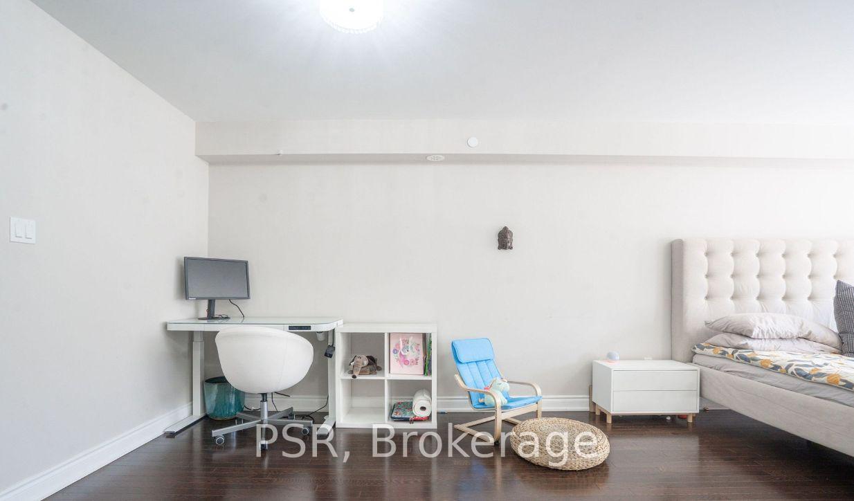 Photo 15 of Unit 29, 1331 Major Mackenzie Drive W, Vaughan, Patterson — HOMEH