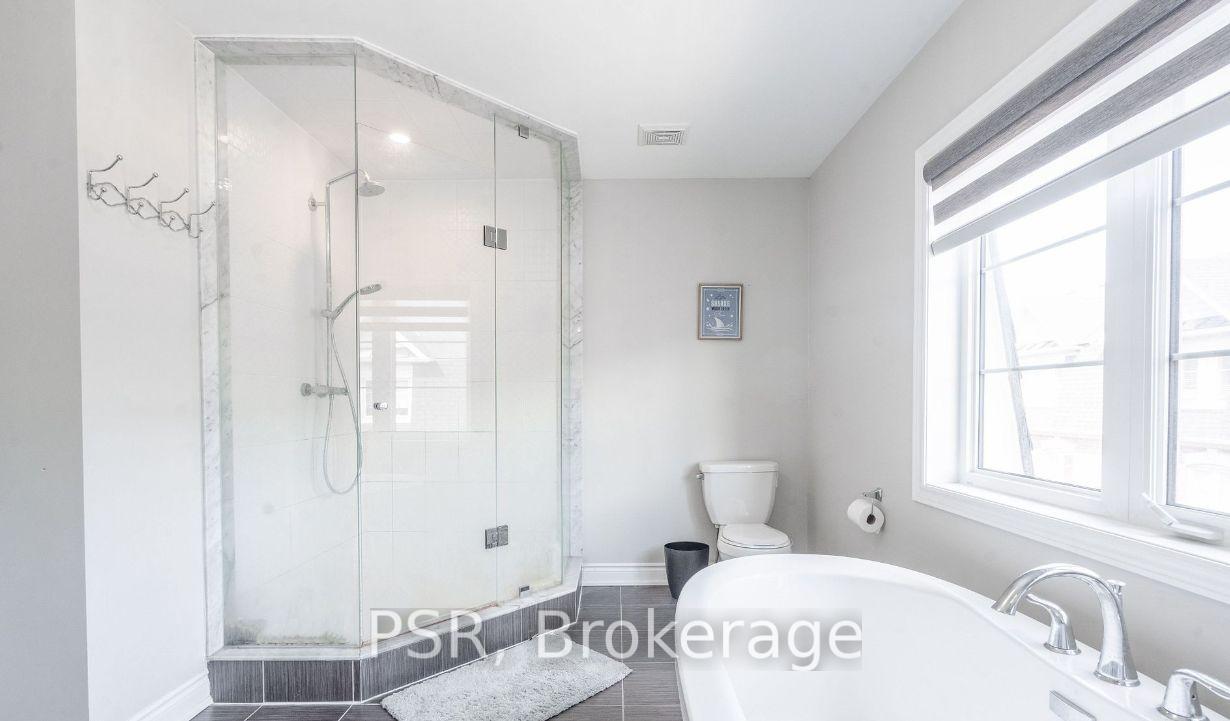 Photo 18 of Unit 29, 1331 Major Mackenzie Drive W, Vaughan, Patterson — HOMEH