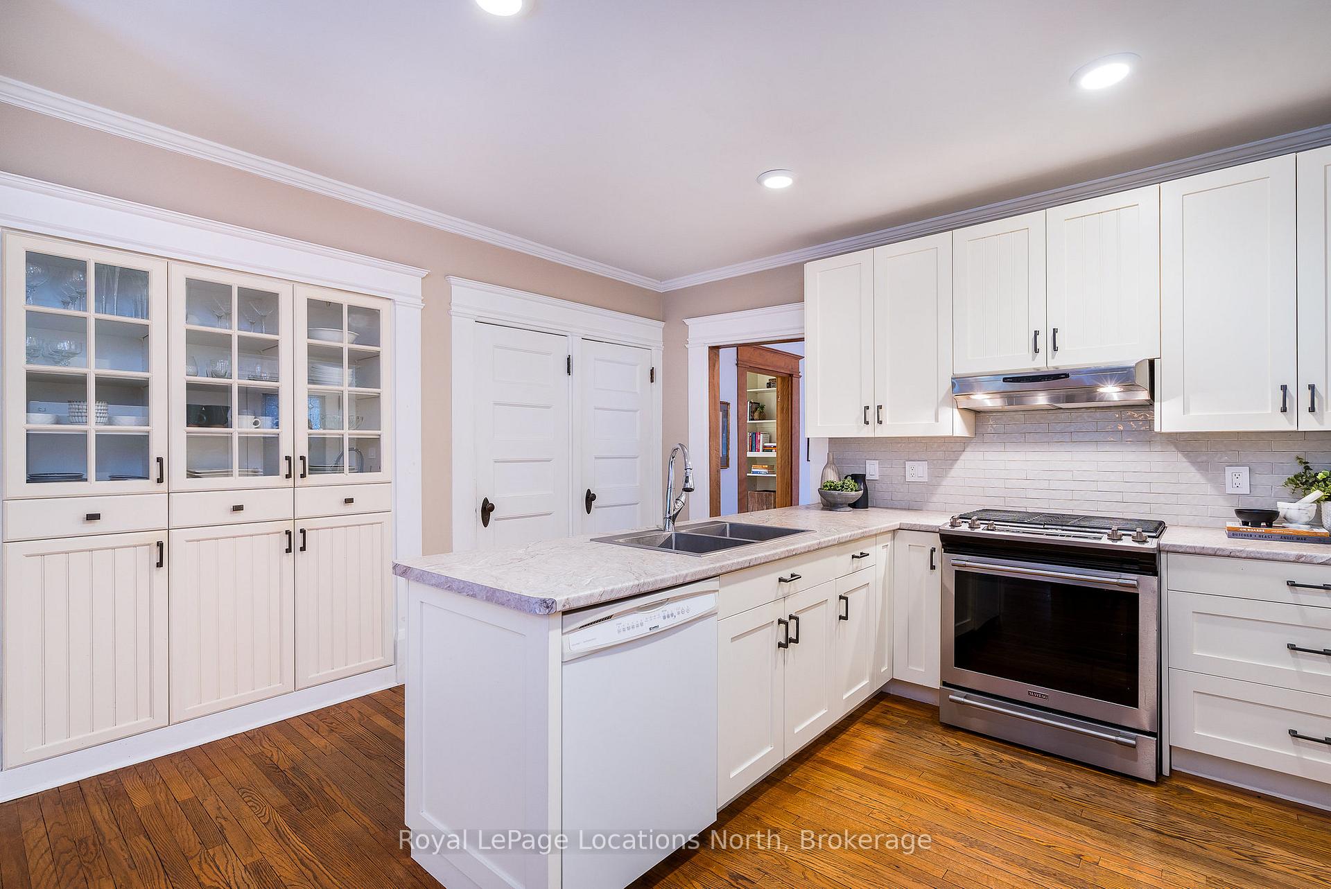 Photo 27 of 210 Birch Street, Collingwood — HOMEH