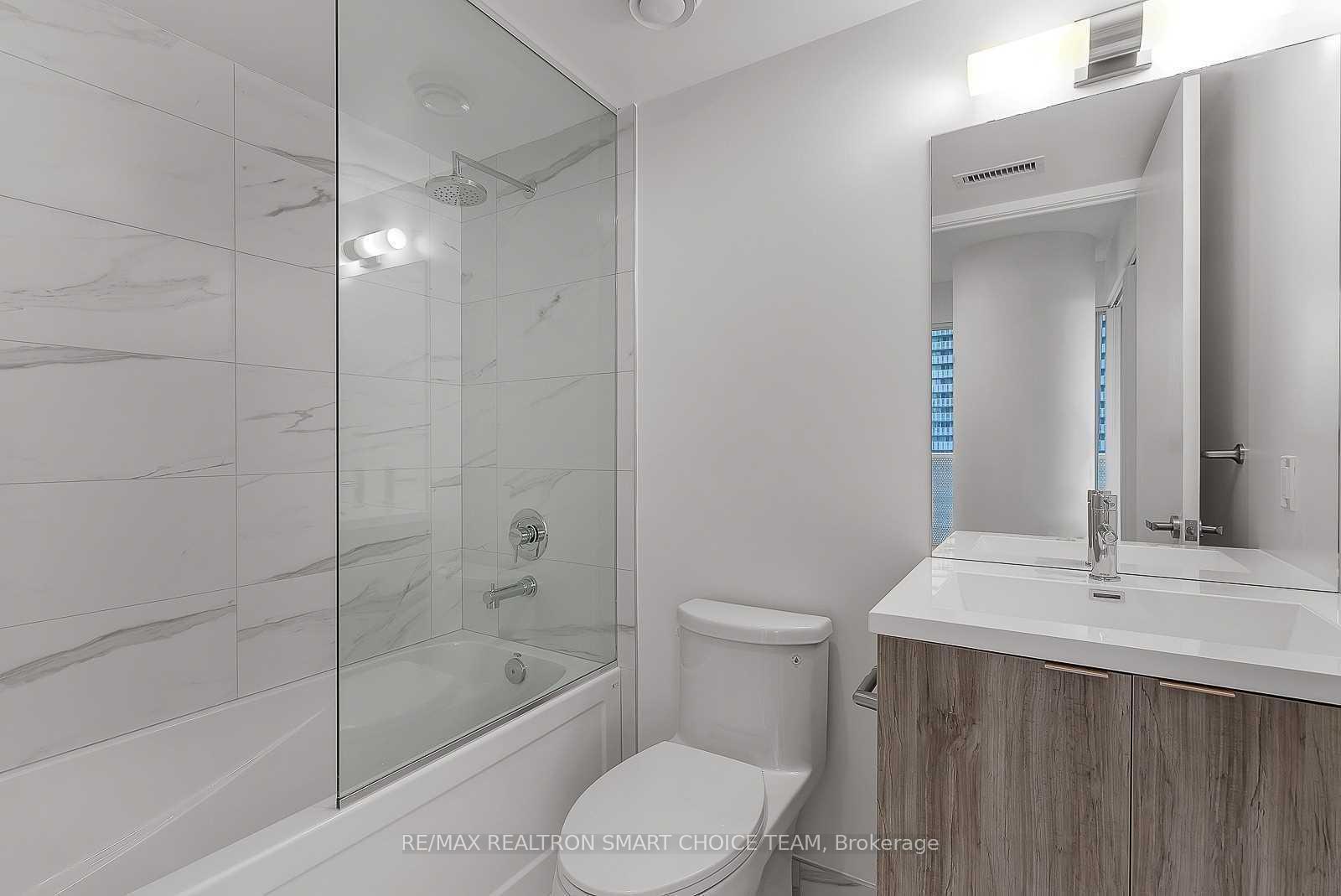 Photo 15 of Unit 2703, 138 Downes Street, Toronto, Waterfront Communities — HOMEH