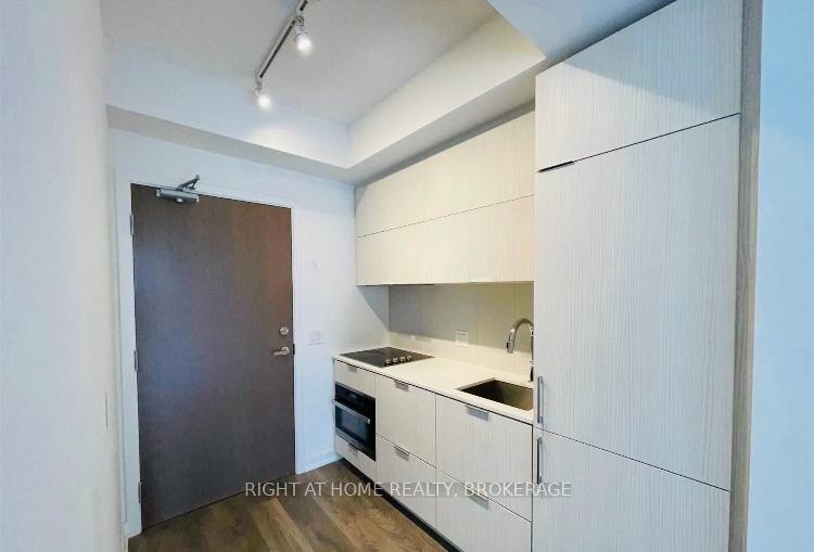 Photo 6 of Unit 709, 20 Richardson Street, Toronto, Waterfront Communities — HOMEH
