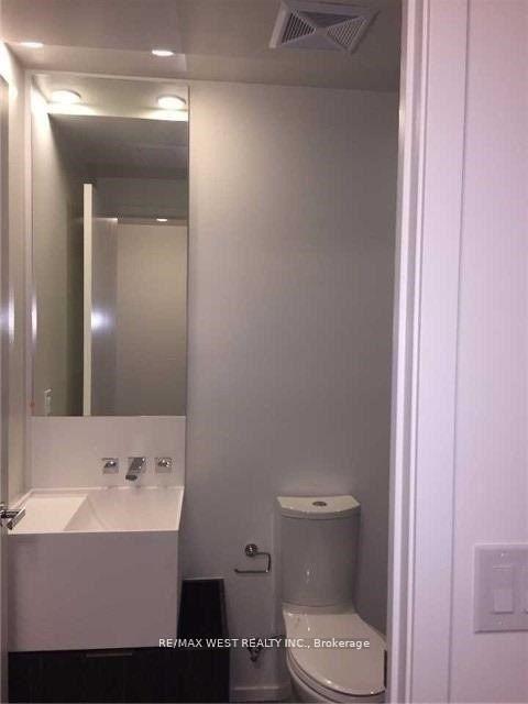 Photo 8 of Unit 3808, 1 Bloor Street E, Toronto, Church-Yonge Corridor — HOMEH