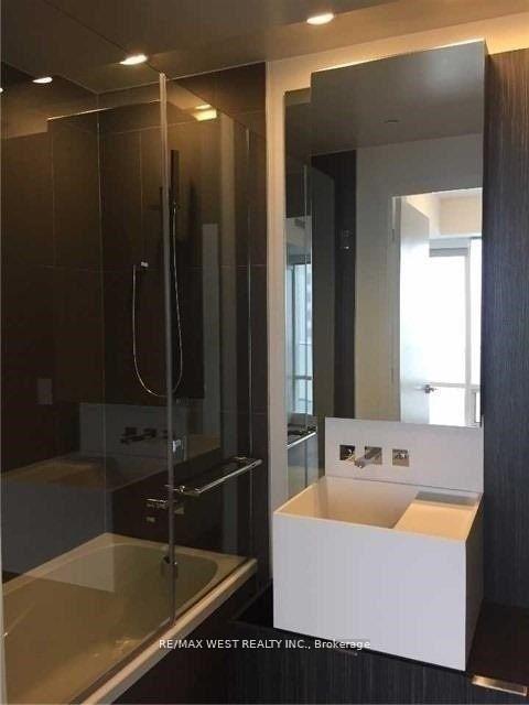 Photo 12 of Unit 3808, 1 Bloor Street E, Toronto, Church-Yonge Corridor — HOMEH