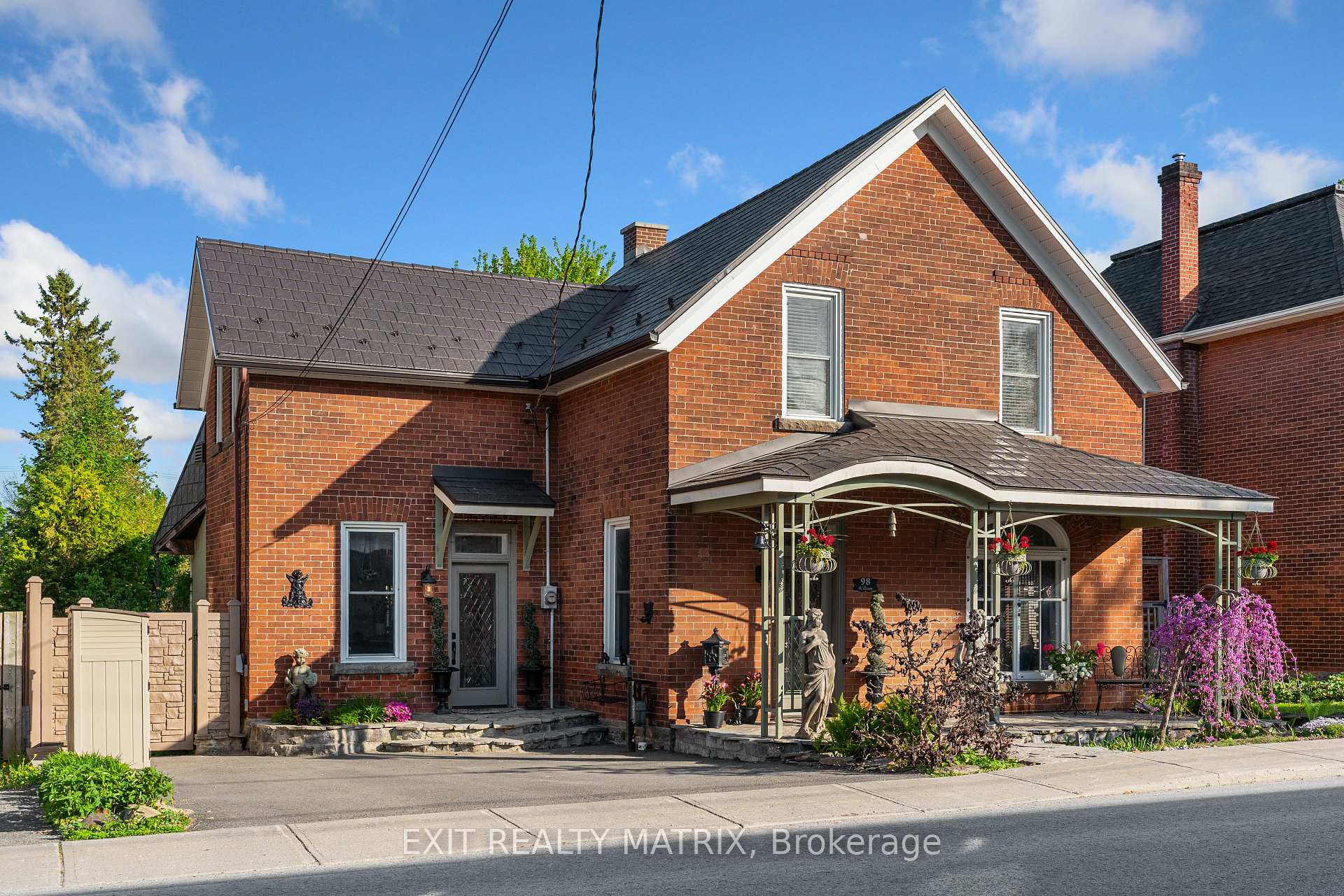 Photo 3 of 98 William Street, Carleton Place — HOMEH