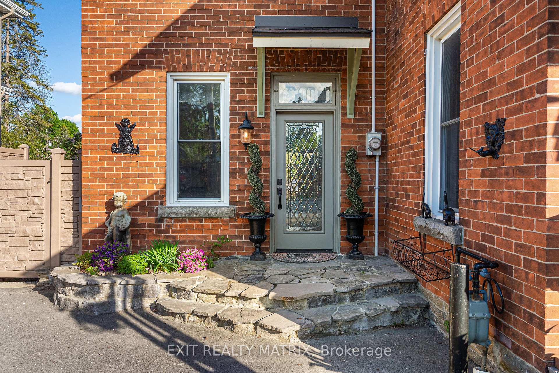 Photo 4 of 98 William Street, Carleton Place — HOMEH