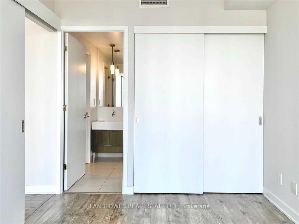 Photo 6 of Unit 3406, 110 Charles Street E, Toronto, Church-Yonge Corridor — HOMEH