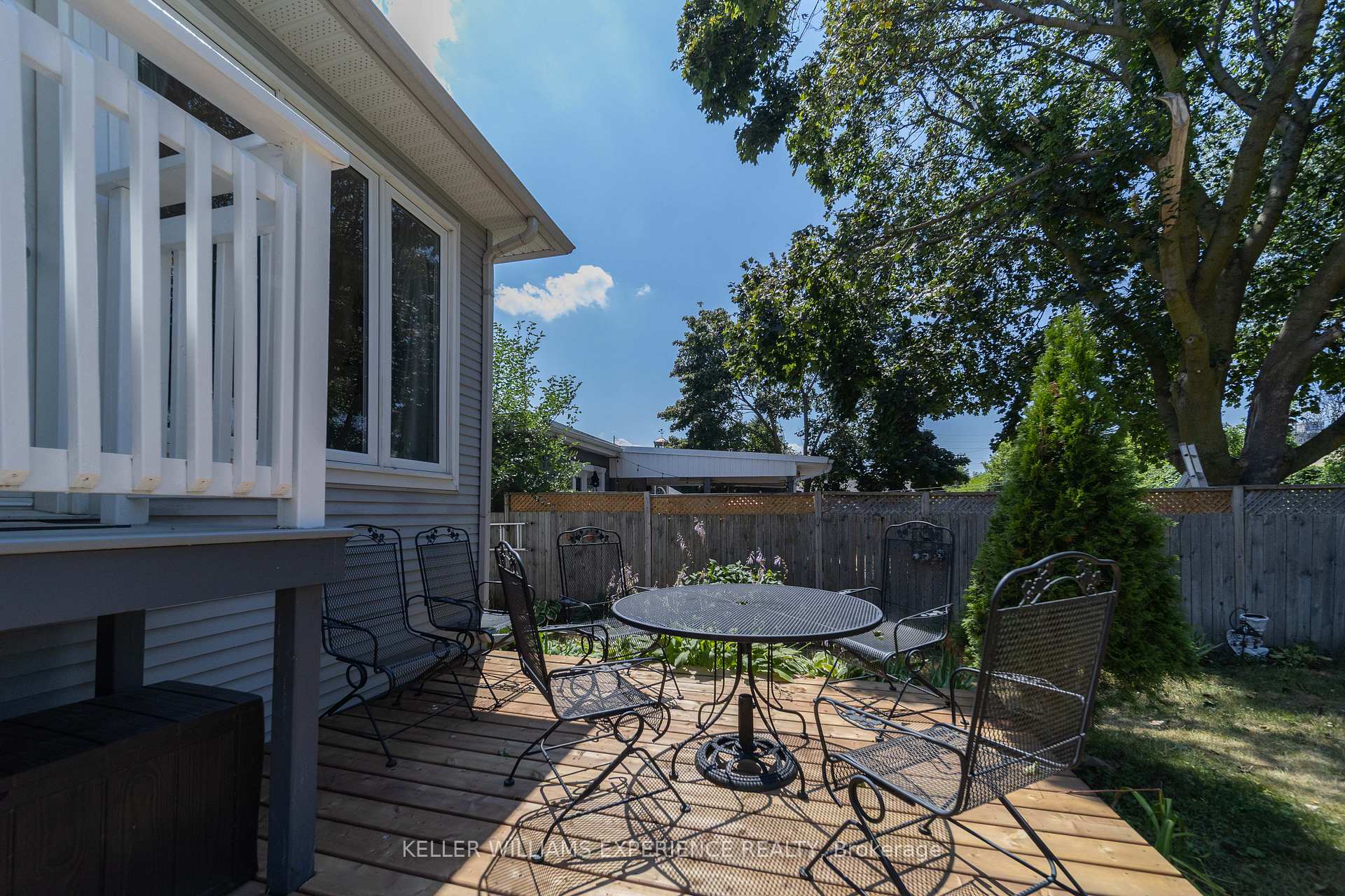 Photo 27 of 86 Donald Street, Barrie, Queen's Park — HOMEH