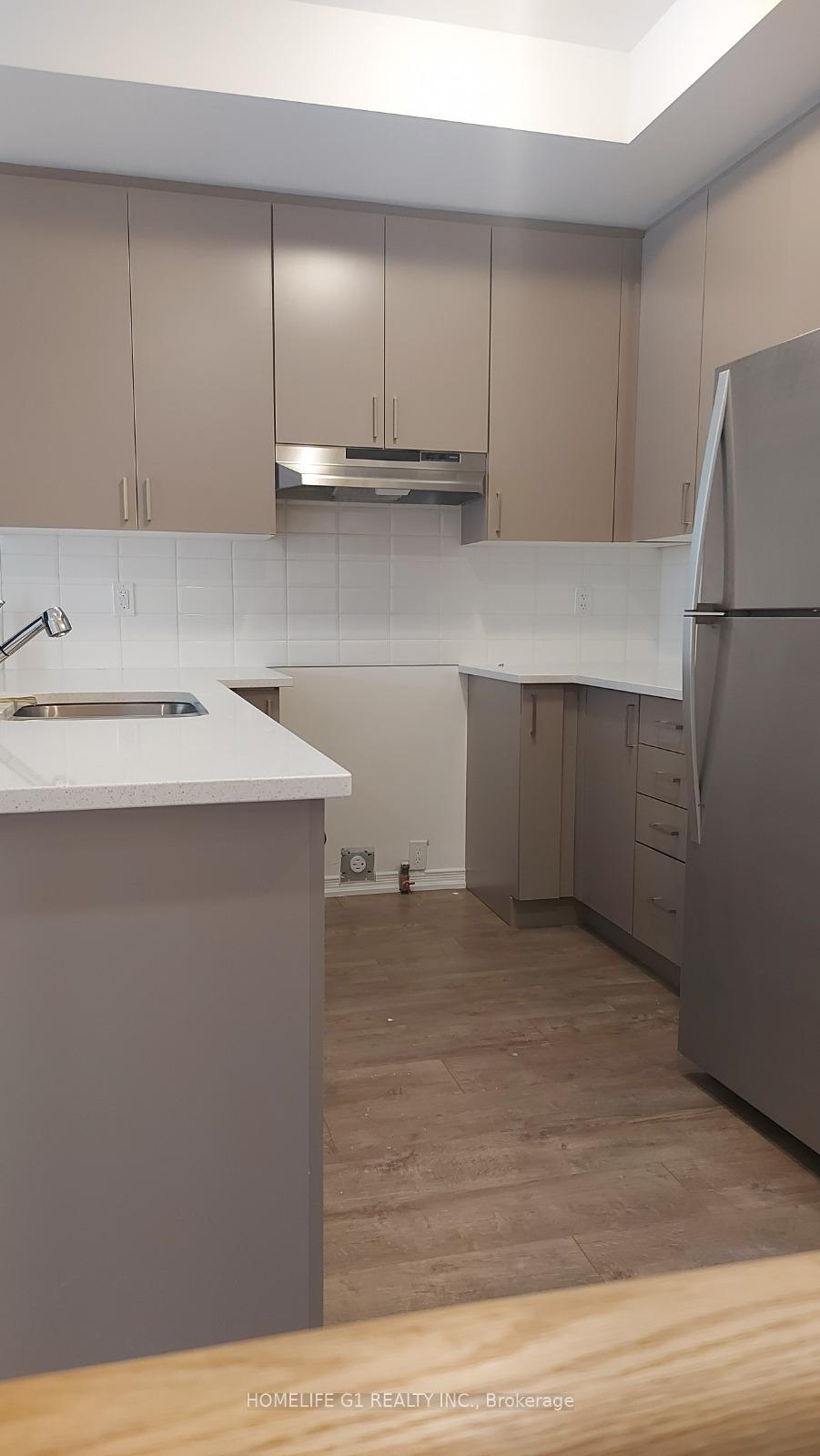 Photo 11 of 2668 Magdalen Pathway, Oshawa, Windfields — HOMEH