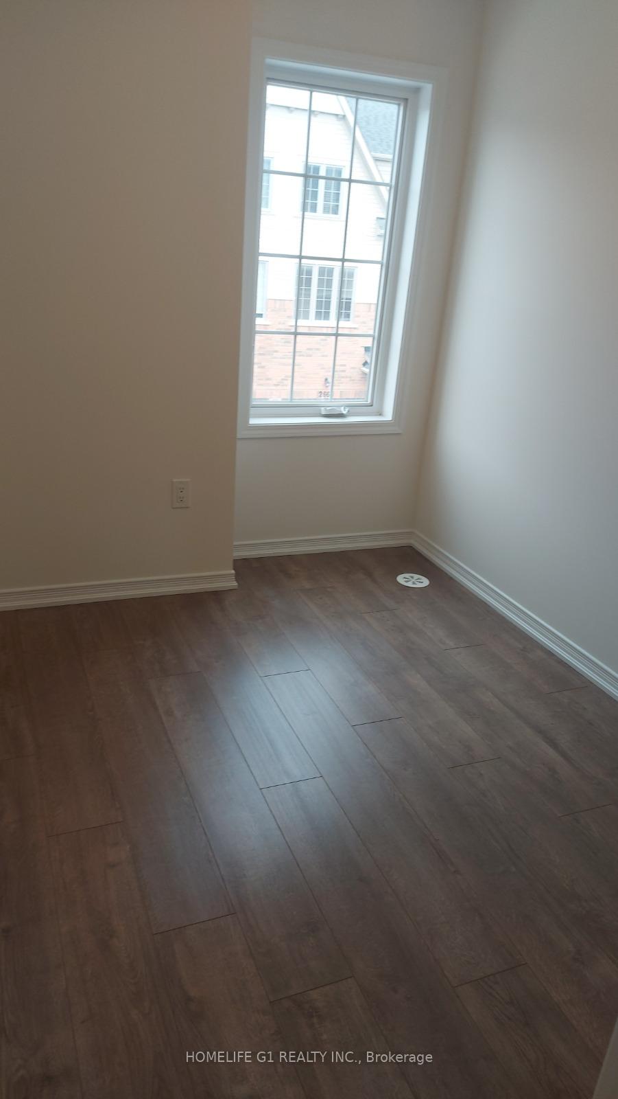 Photo 15 of 2668 Magdalen Pathway, Oshawa, Windfields — HOMEH