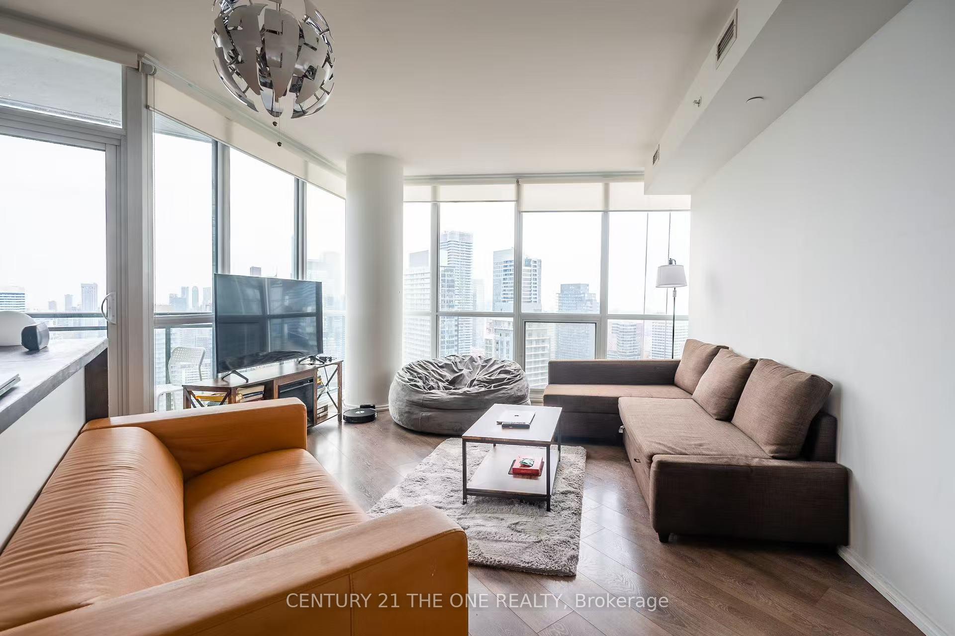 Photo 4 of Unit 4301, 45 Charles Street, Toronto, Church-Yonge Corridor — HOMEH