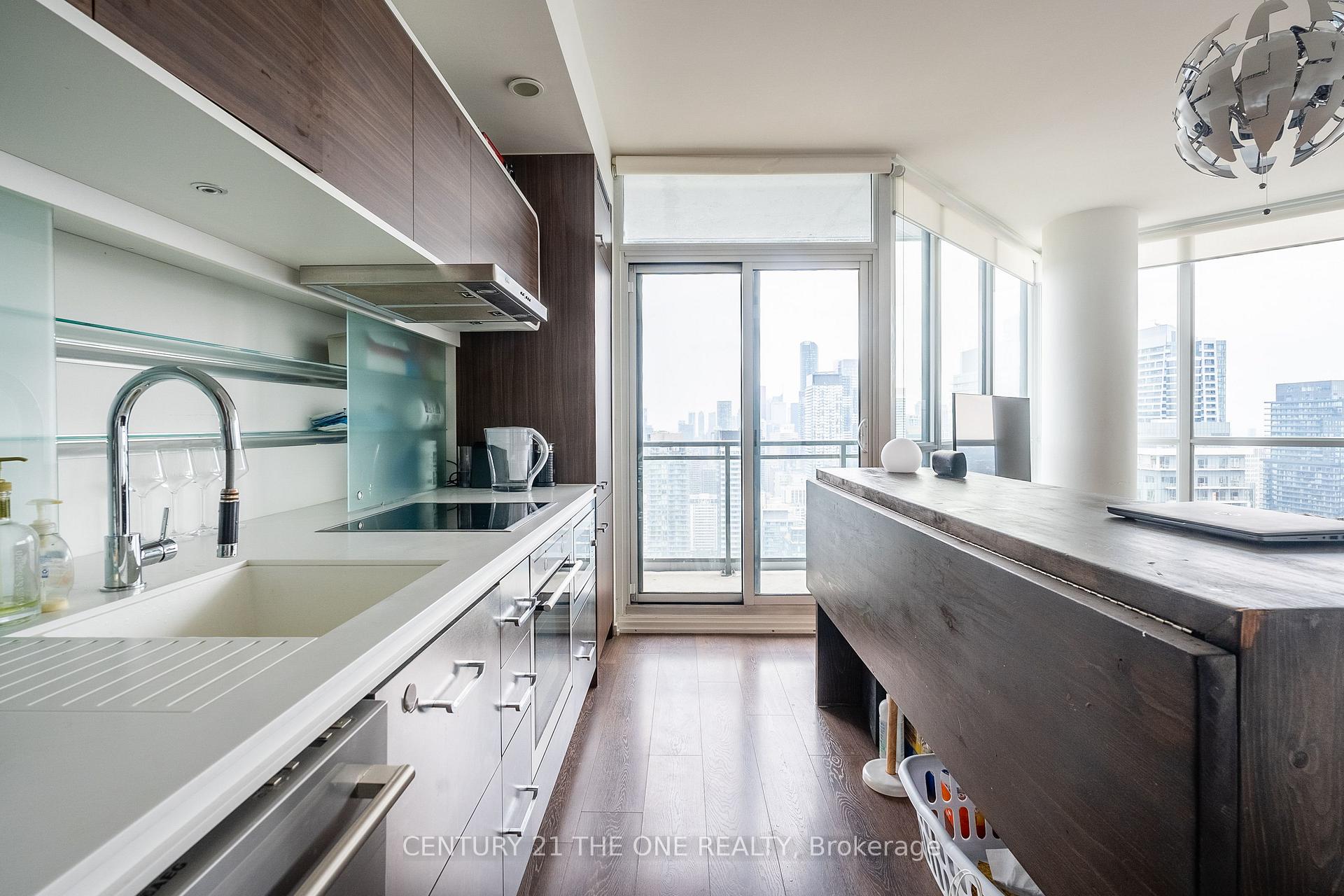 Photo 5 of Unit 4301, 45 Charles Street, Toronto, Church-Yonge Corridor — HOMEH
