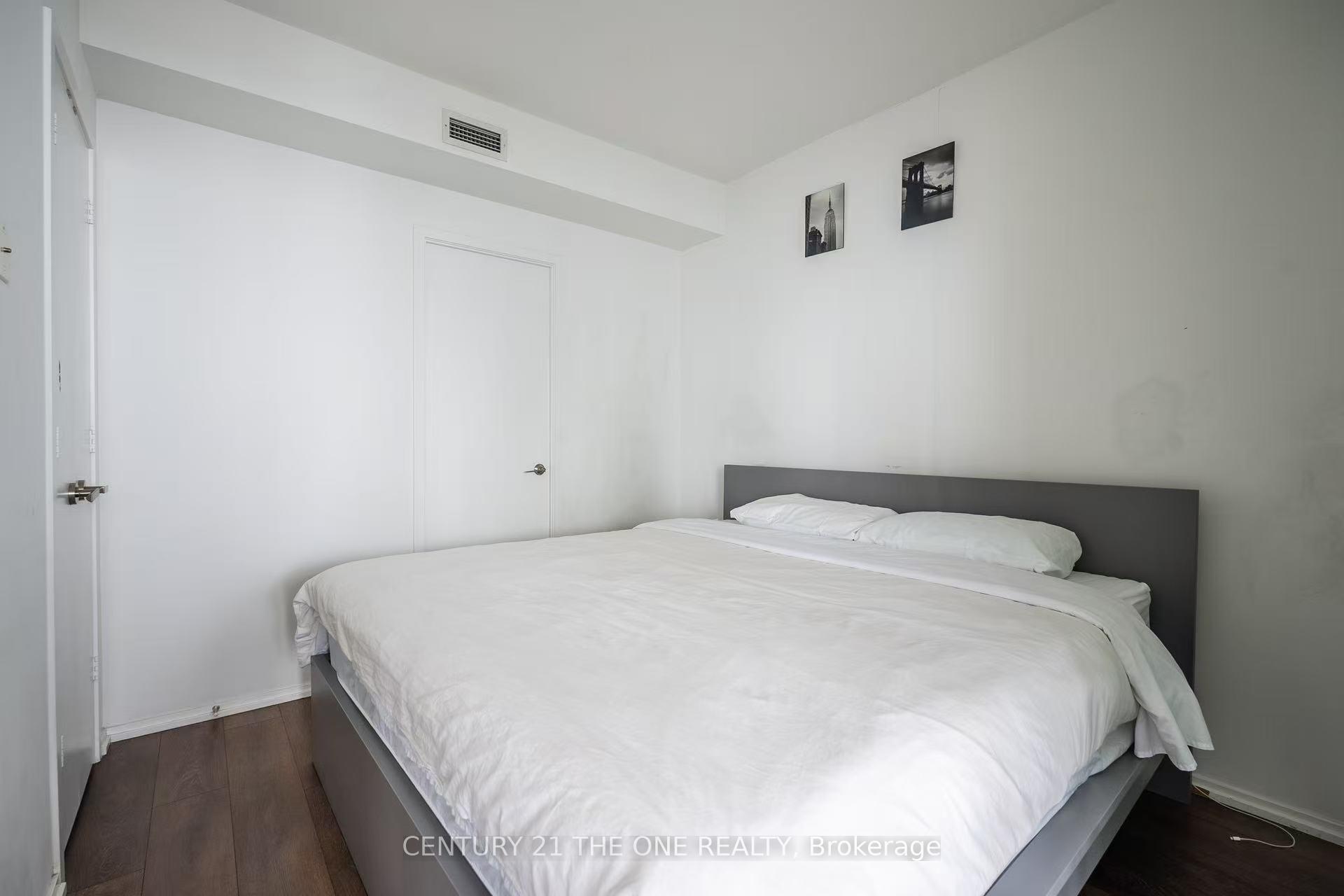 Photo 8 of Unit 4301, 45 Charles Street, Toronto, Church-Yonge Corridor — HOMEH
