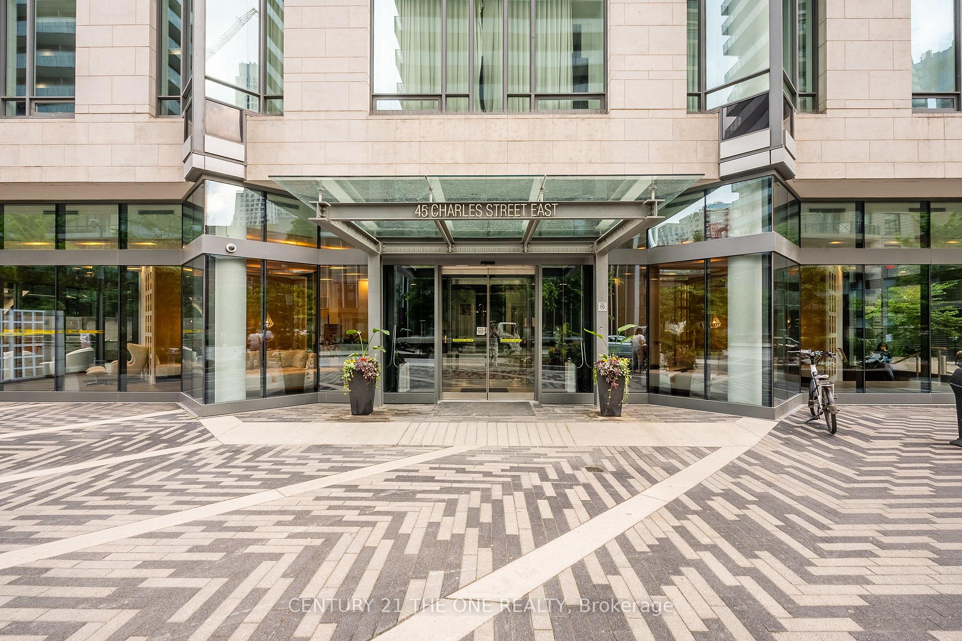 Photo 15 of Unit 4301, 45 Charles Street, Toronto, Church-Yonge Corridor — HOMEH