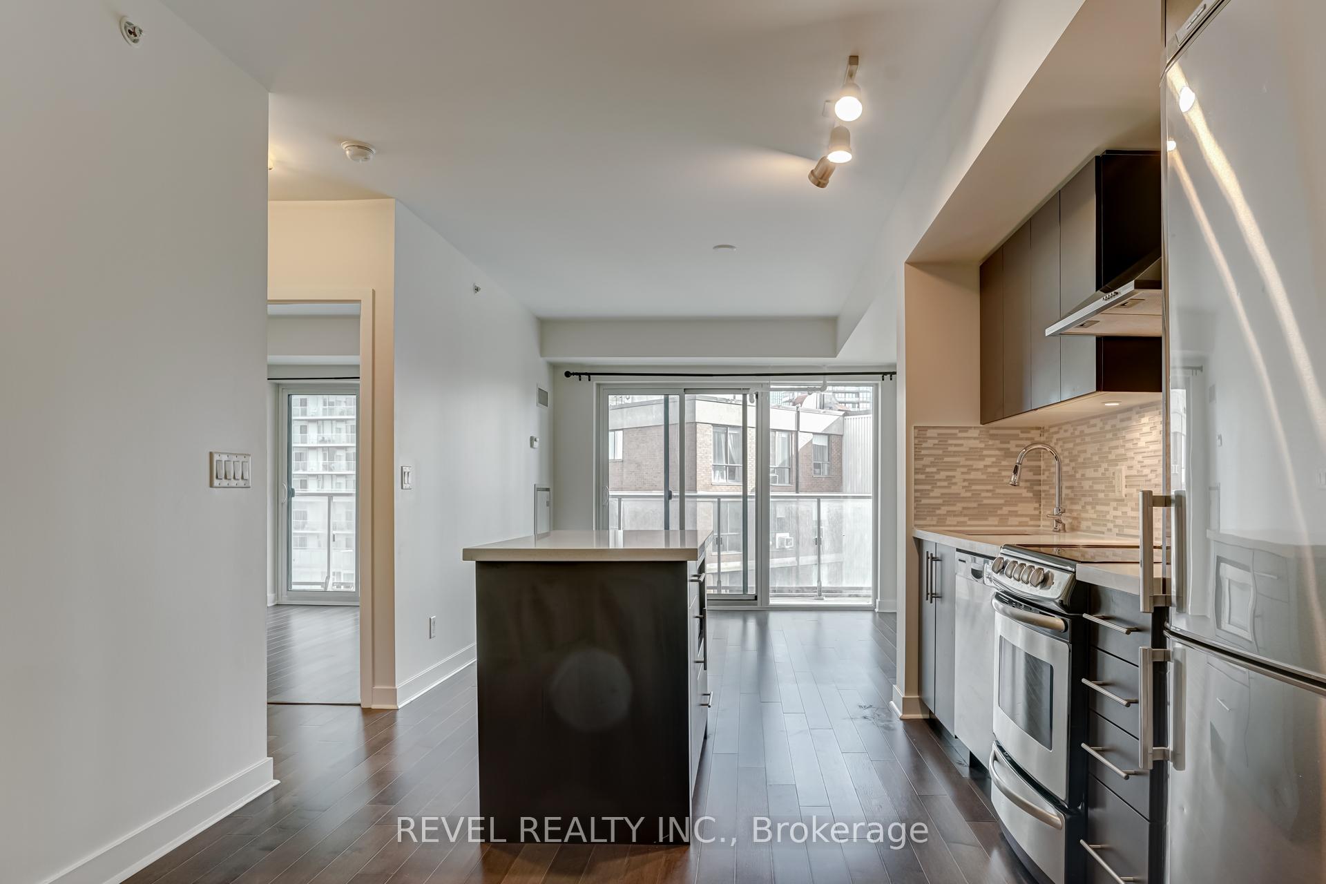 Photo 4 of Unit 1705, 58 Orchard View Boulevard S, Toronto, Yonge-Eglinton — HOMEH