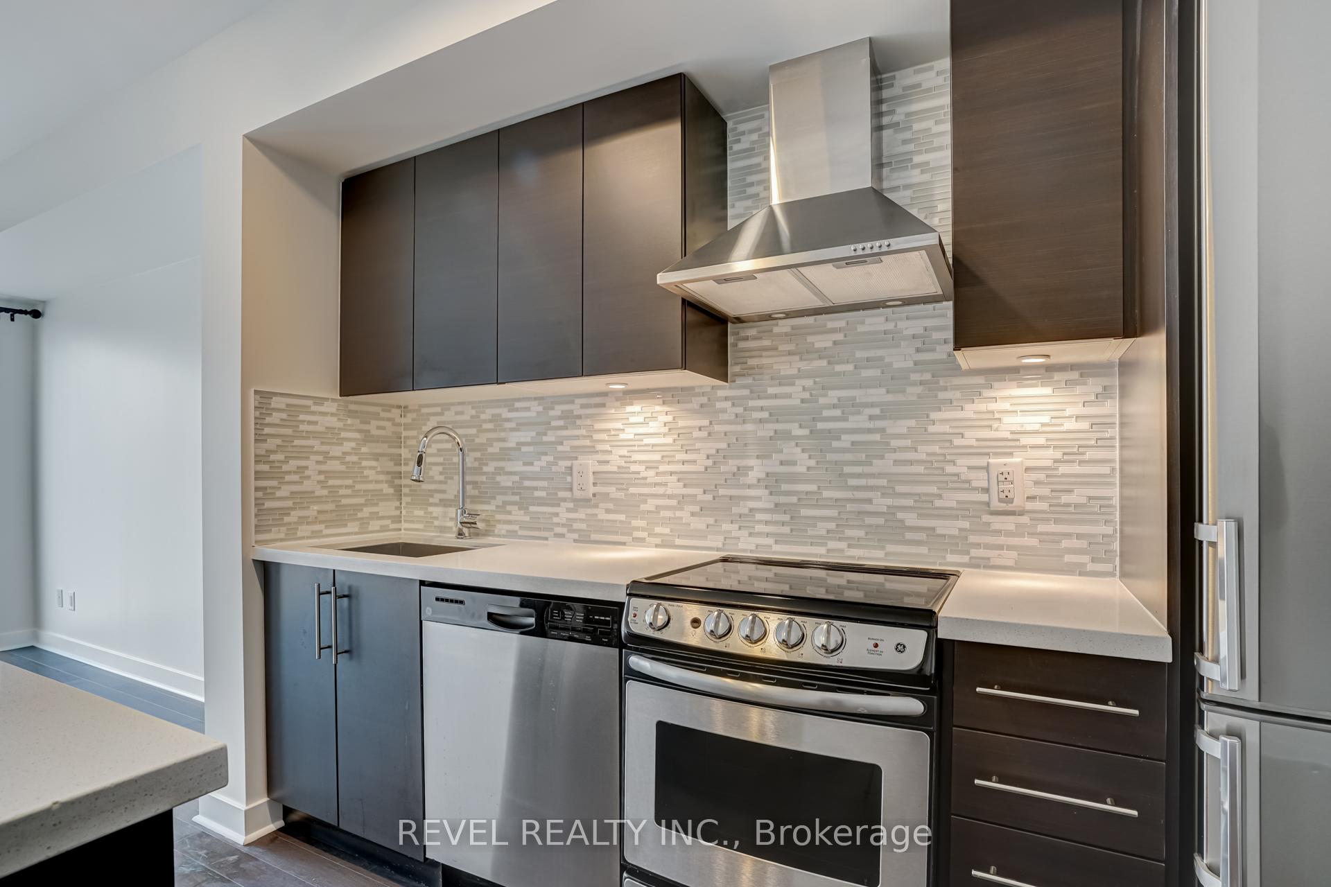 Photo 6 of Unit 1705, 58 Orchard View Boulevard S, Toronto, Yonge-Eglinton — HOMEH
