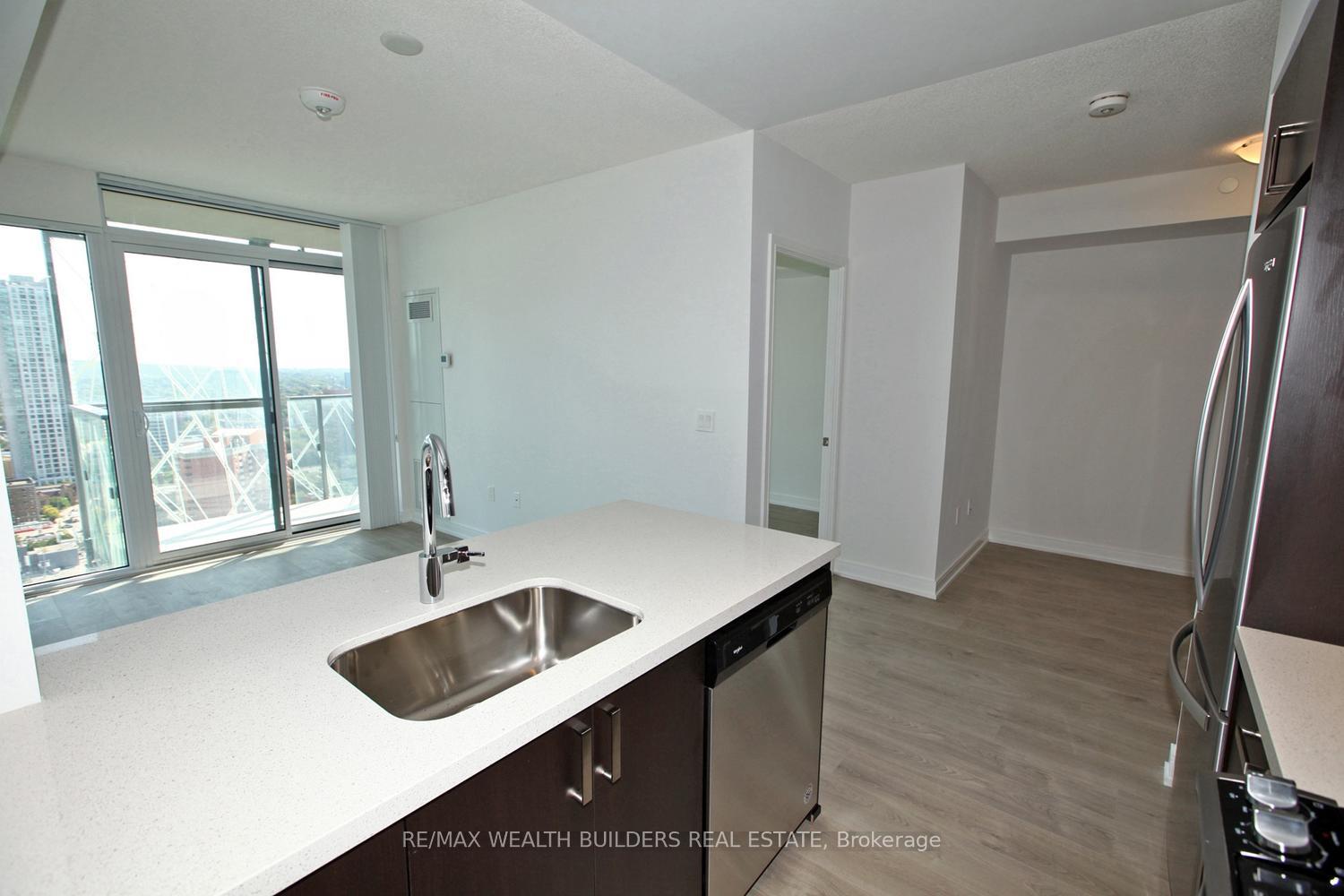 Photo 4 of Unit 3305, 50 Wellesley Street E, Toronto, Church-Yonge Corridor — HOMEH