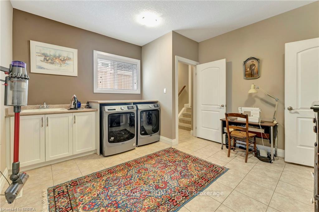 Photo 23 of 48 Crawford Place, Brant, Paris — HOMEH