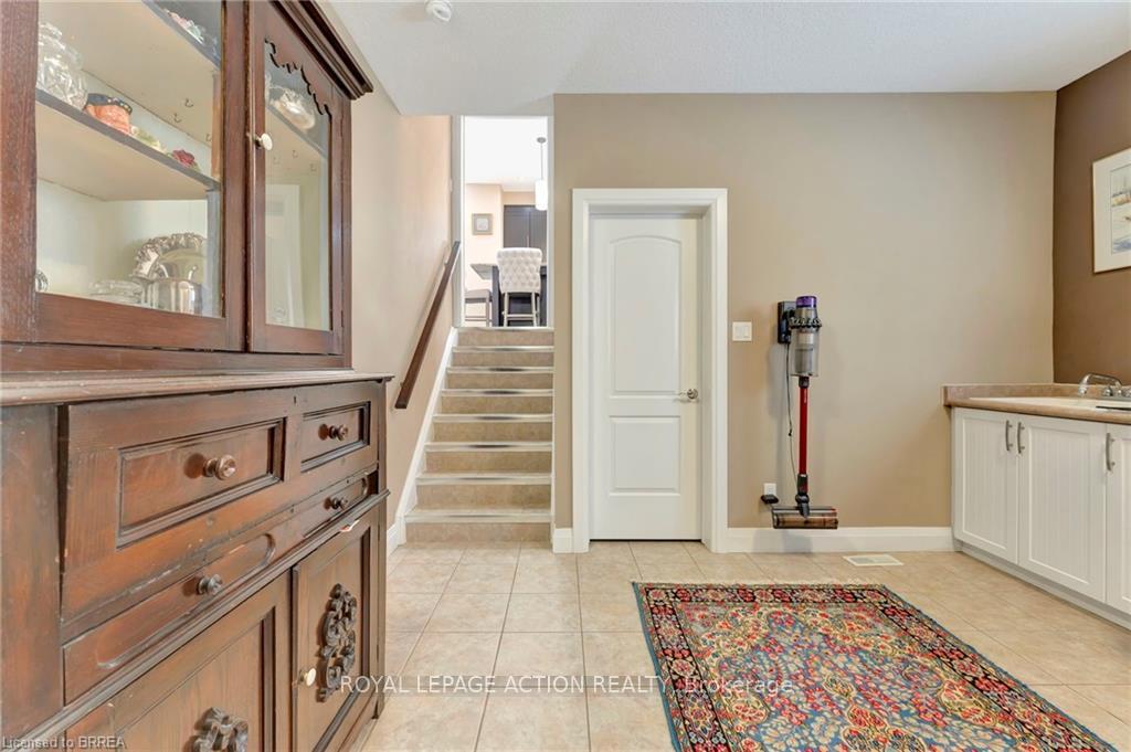 Photo 25 of 48 Crawford Place, Brant, Paris — HOMEH
