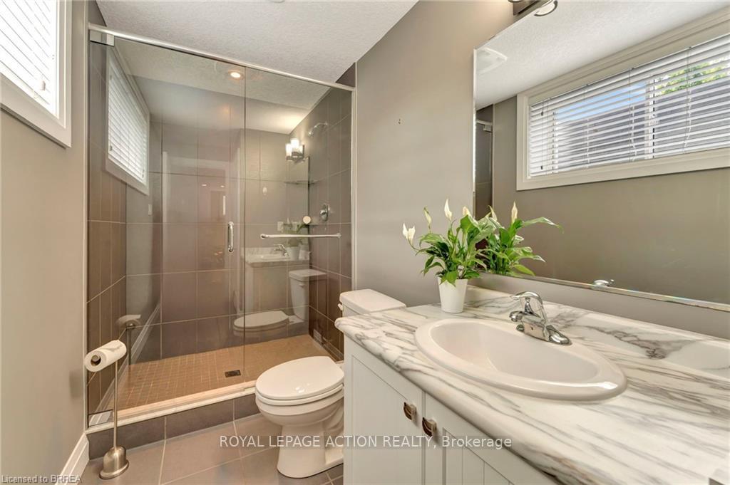 Photo 29 of 48 Crawford Place, Brant, Paris — HOMEH