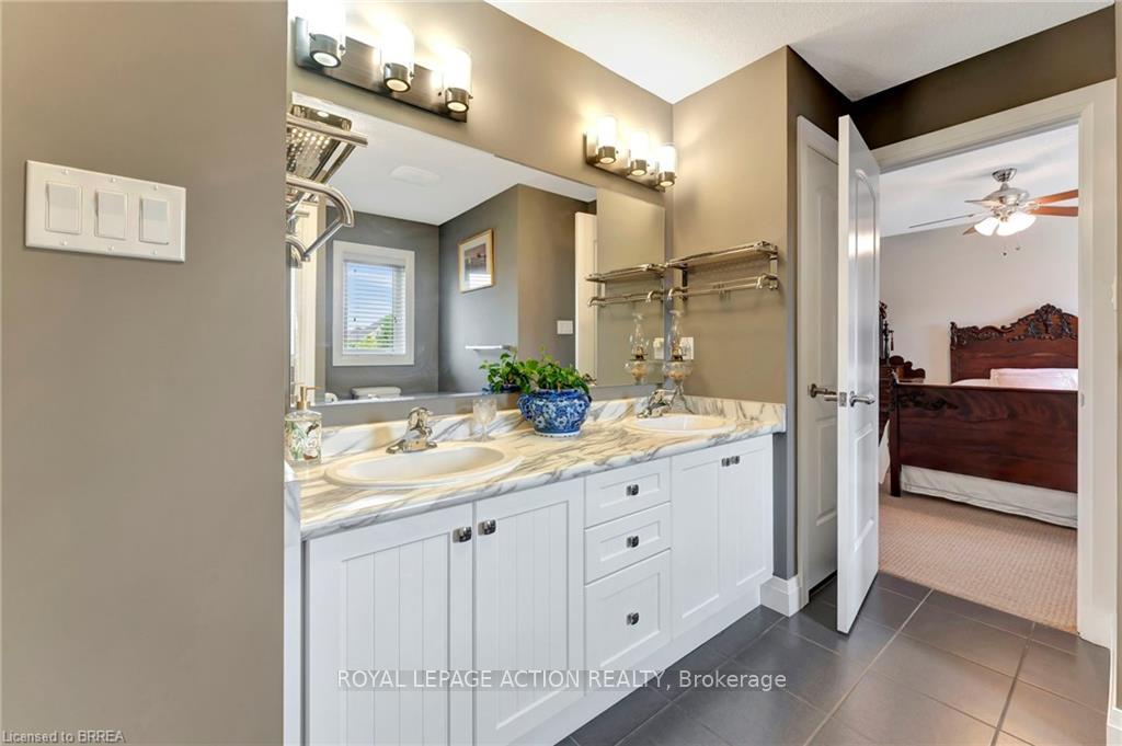 Photo 40 of 48 Crawford Place, Brant, Paris — HOMEH