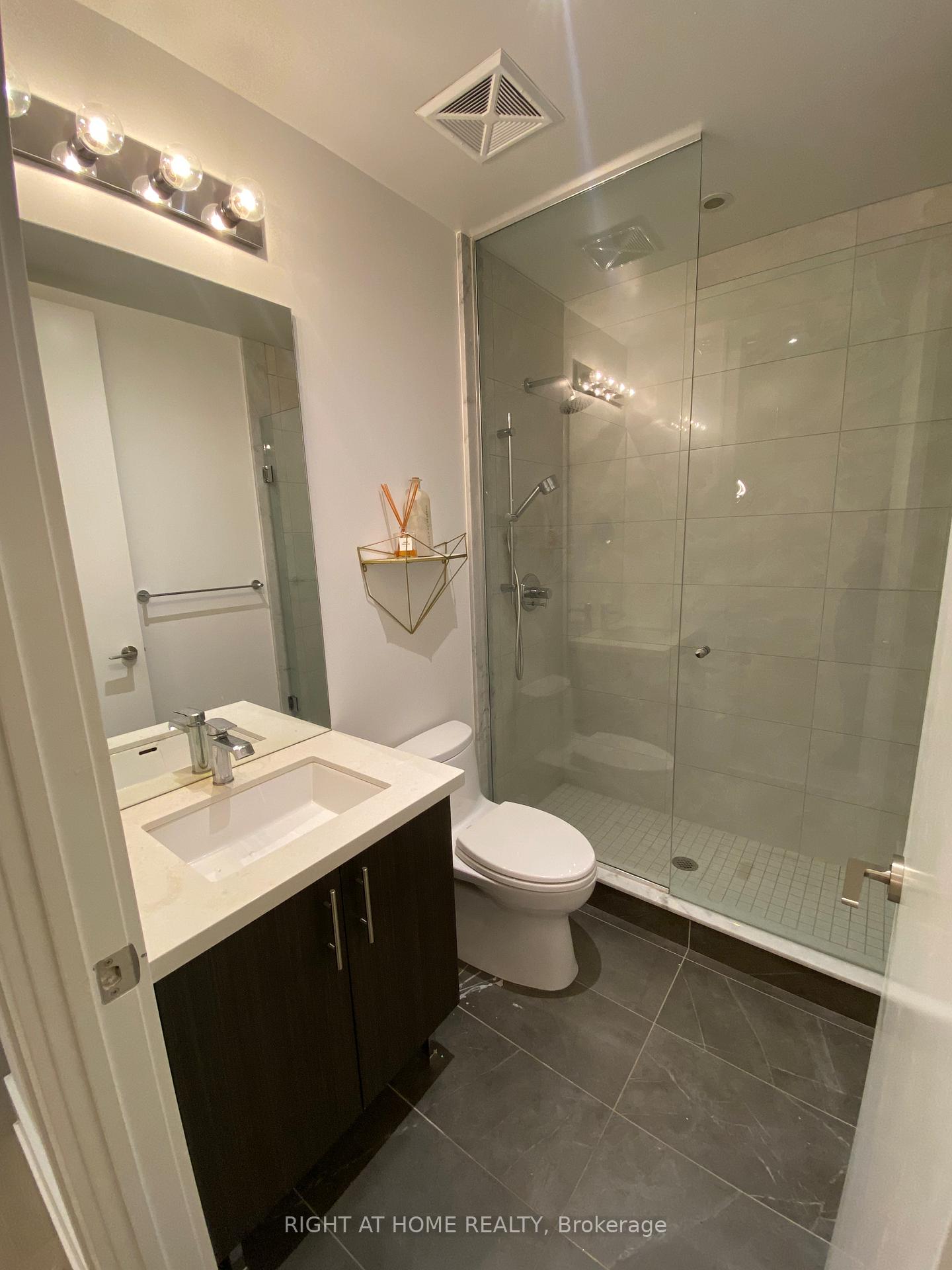 Photo 12 of Unit 610, 39 Queens Quay E, Toronto, Waterfront Communities — HOMEH