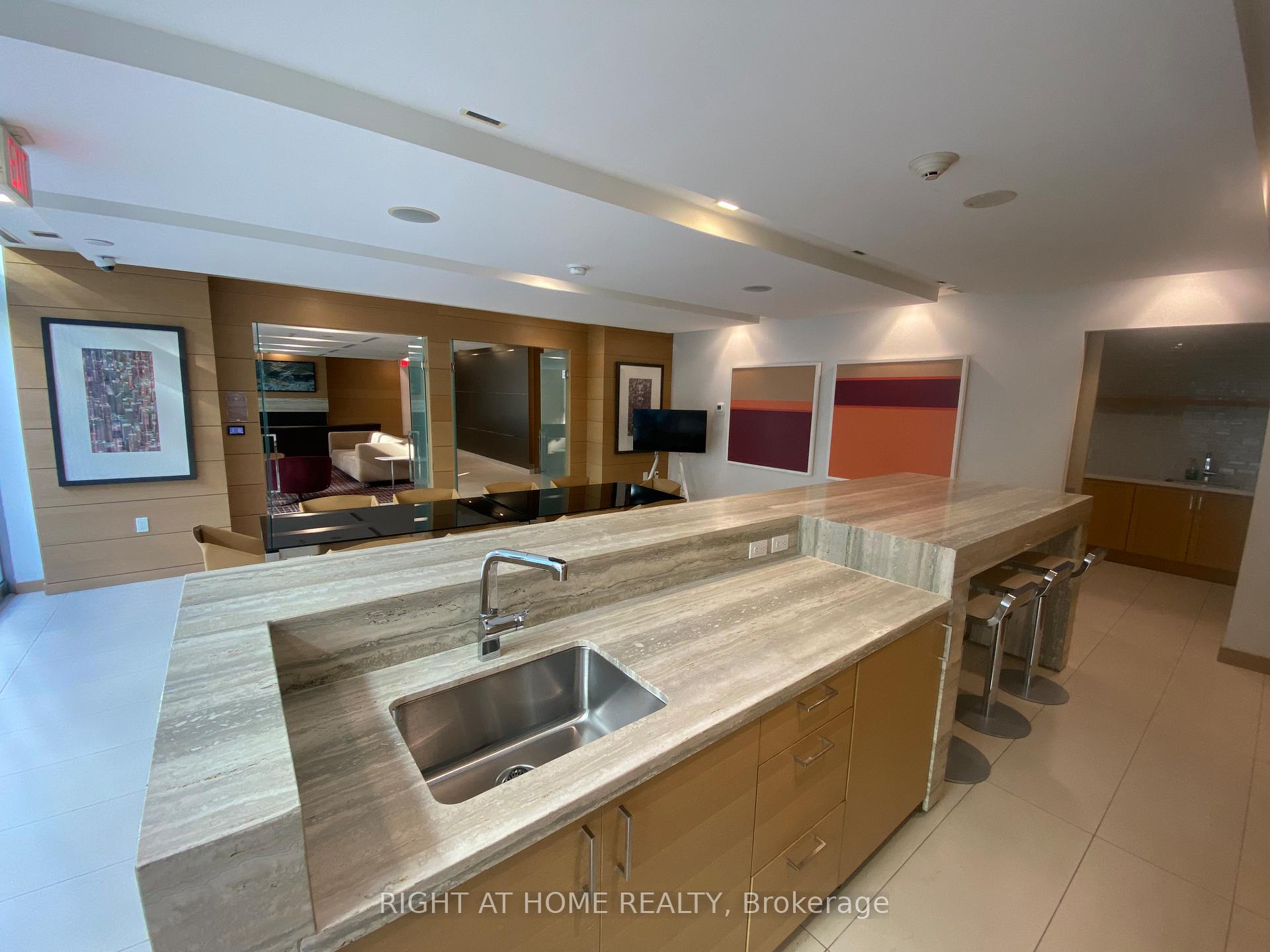 Photo 14 of Unit 610, 39 Queens Quay E, Toronto, Waterfront Communities — HOMEH