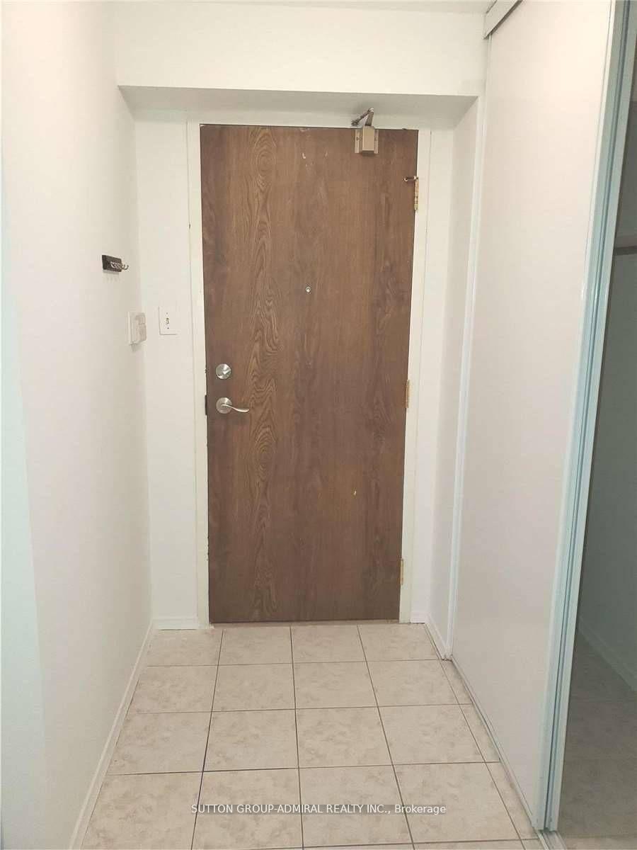 Photo 7 of Unit 607, 7440 Bathurst Street, Vaughan, Brownridge — HOMEH