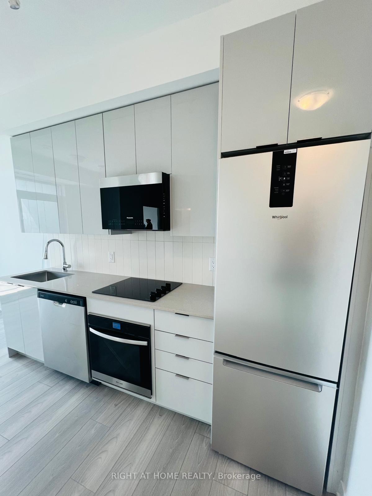 Photo 3 of Unit 2708, 10 Abeja Street, Vaughan, Concord — HOMEH