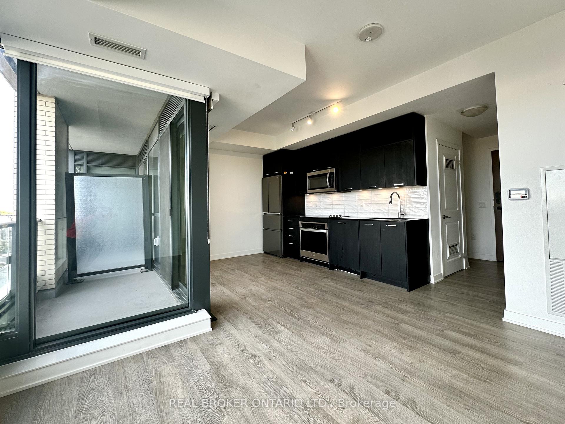 Photo 5 of Unit 409, 120 Eagle Rock Way, Vaughan, Rural Vaughan — HOMEH