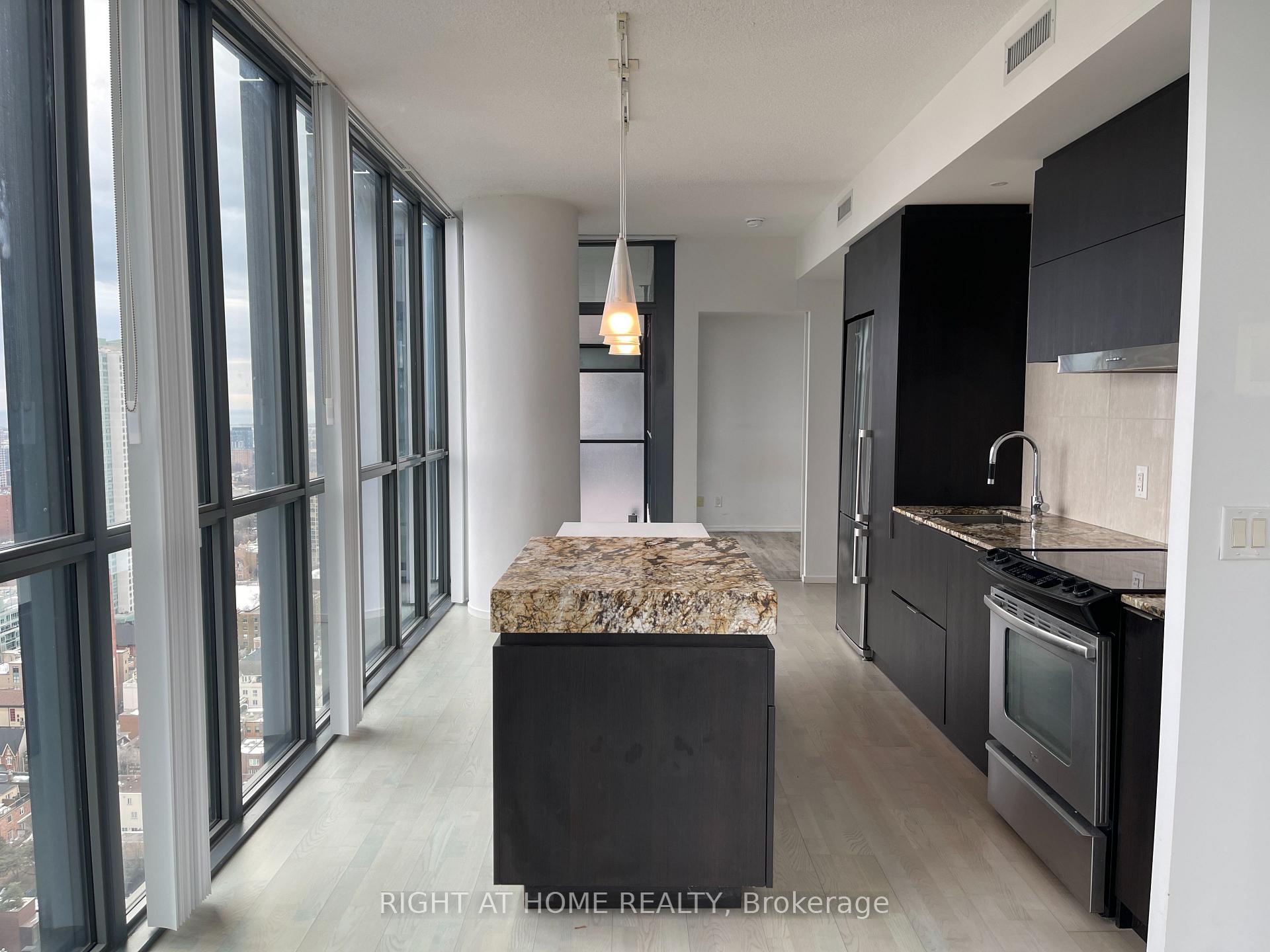 Front of Unit 3010, 101 Charles Street E