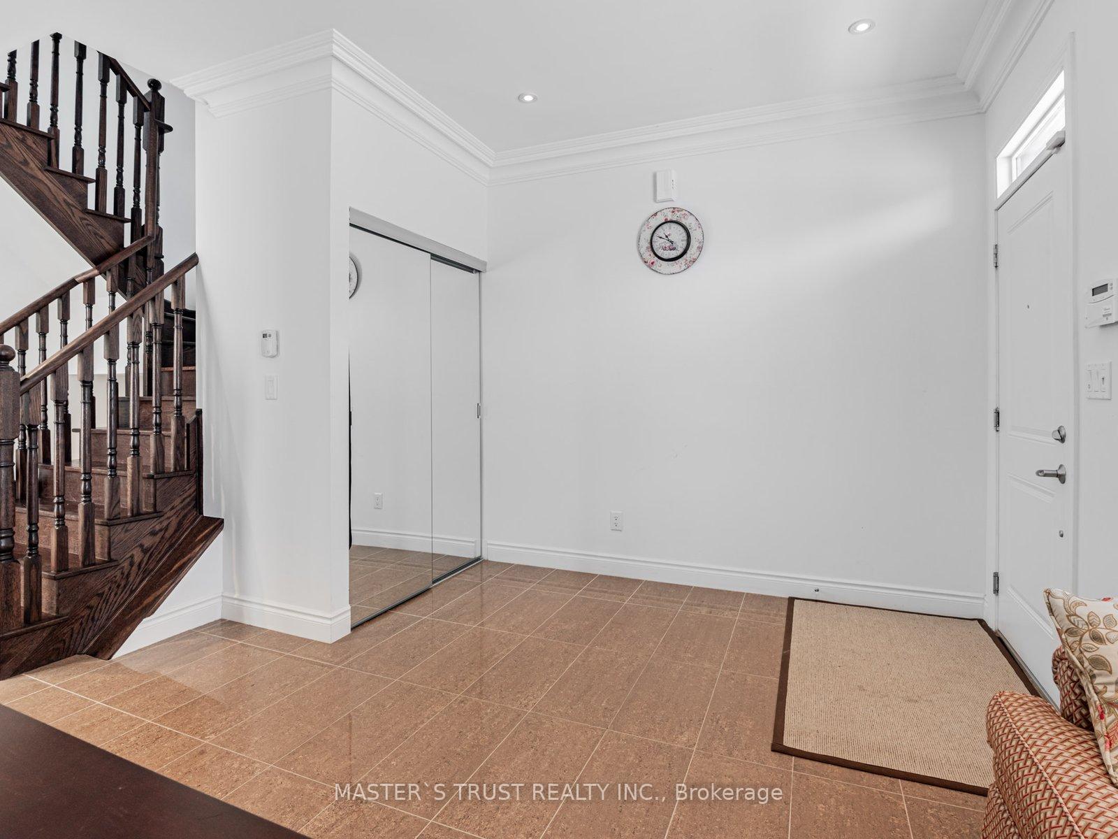 Photo 3 of Unit TH27, 271 South Park Road, Markham, Commerce Valley — HOMEH