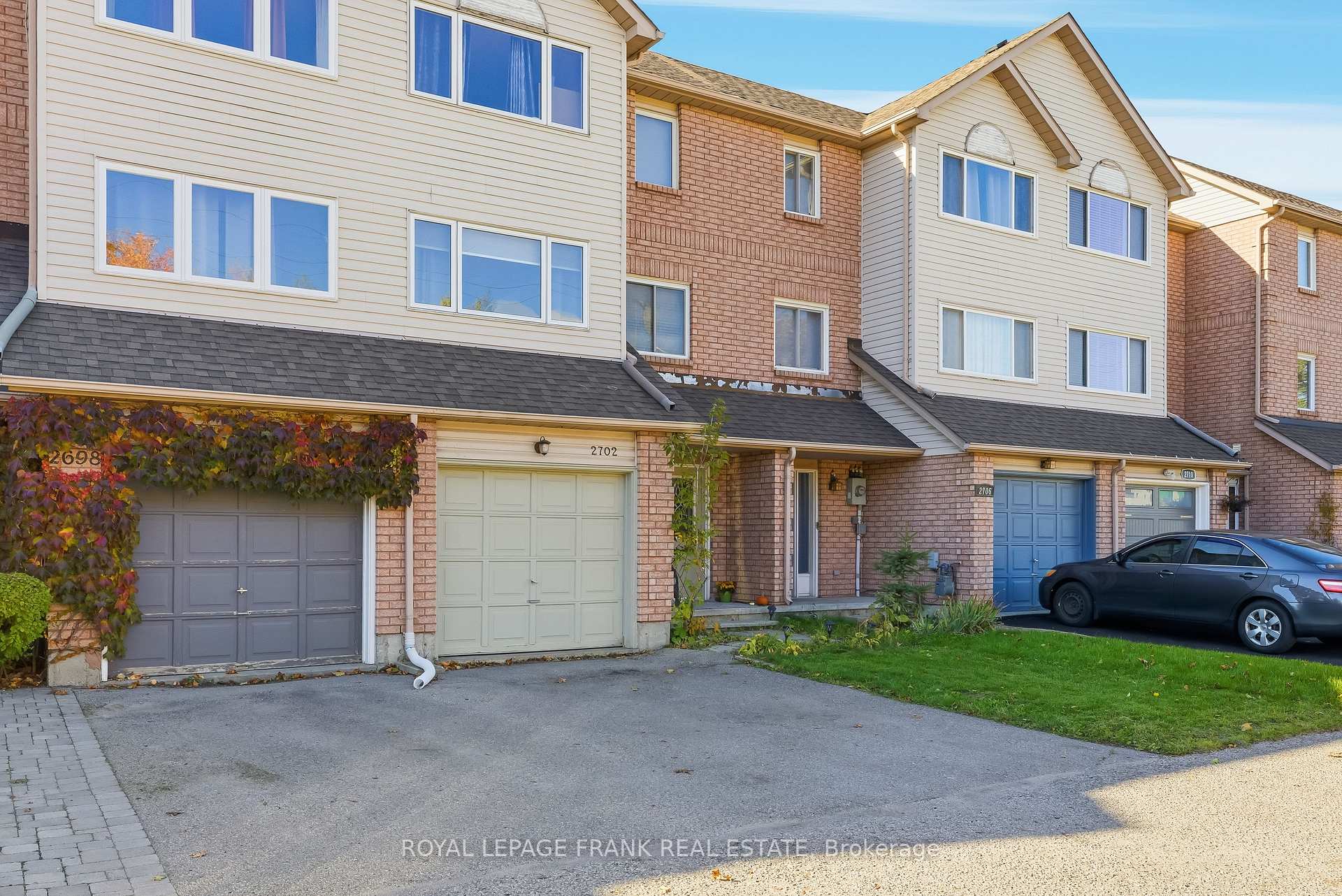 Photo 2 of 2702 Trulls Road, Clarington, Courtice — HOMEH