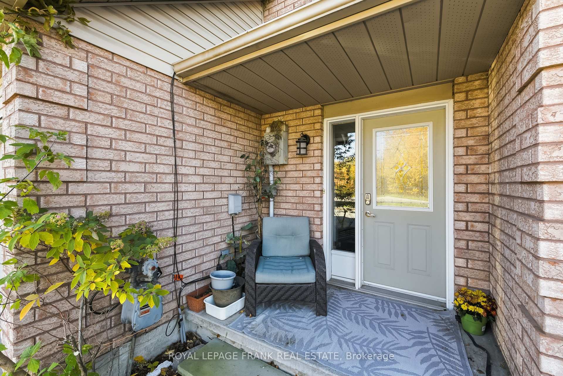 Photo 4 of 2702 Trulls Road, Clarington, Courtice — HOMEH