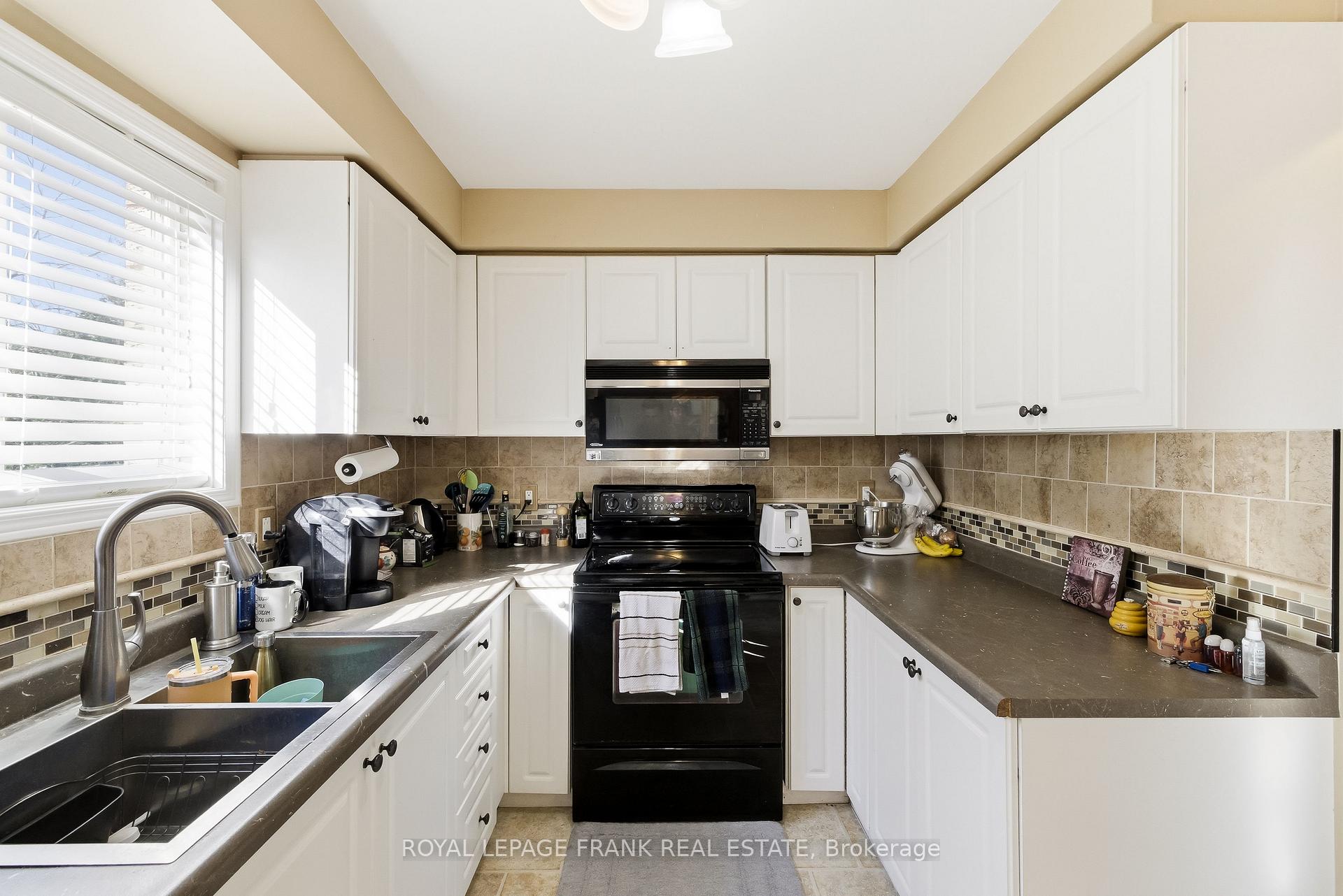 Photo 10 of 2702 Trulls Road, Clarington, Courtice — HOMEH