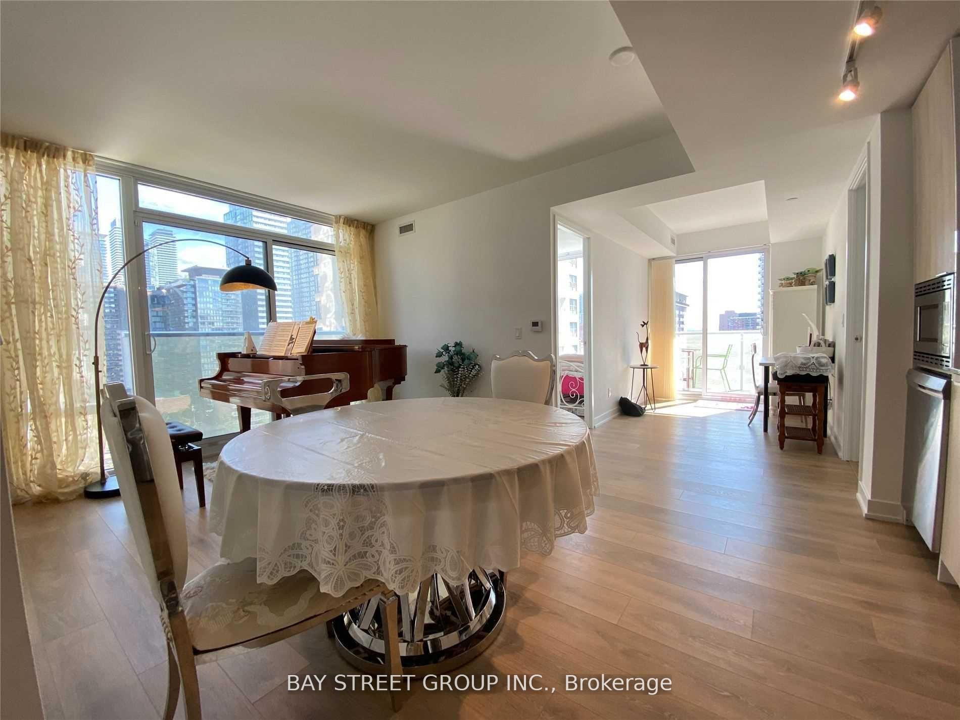 Photo 3 of Unit 1005, 501 Yonge Street, Toronto, Church-Yonge Corridor — HOMEH