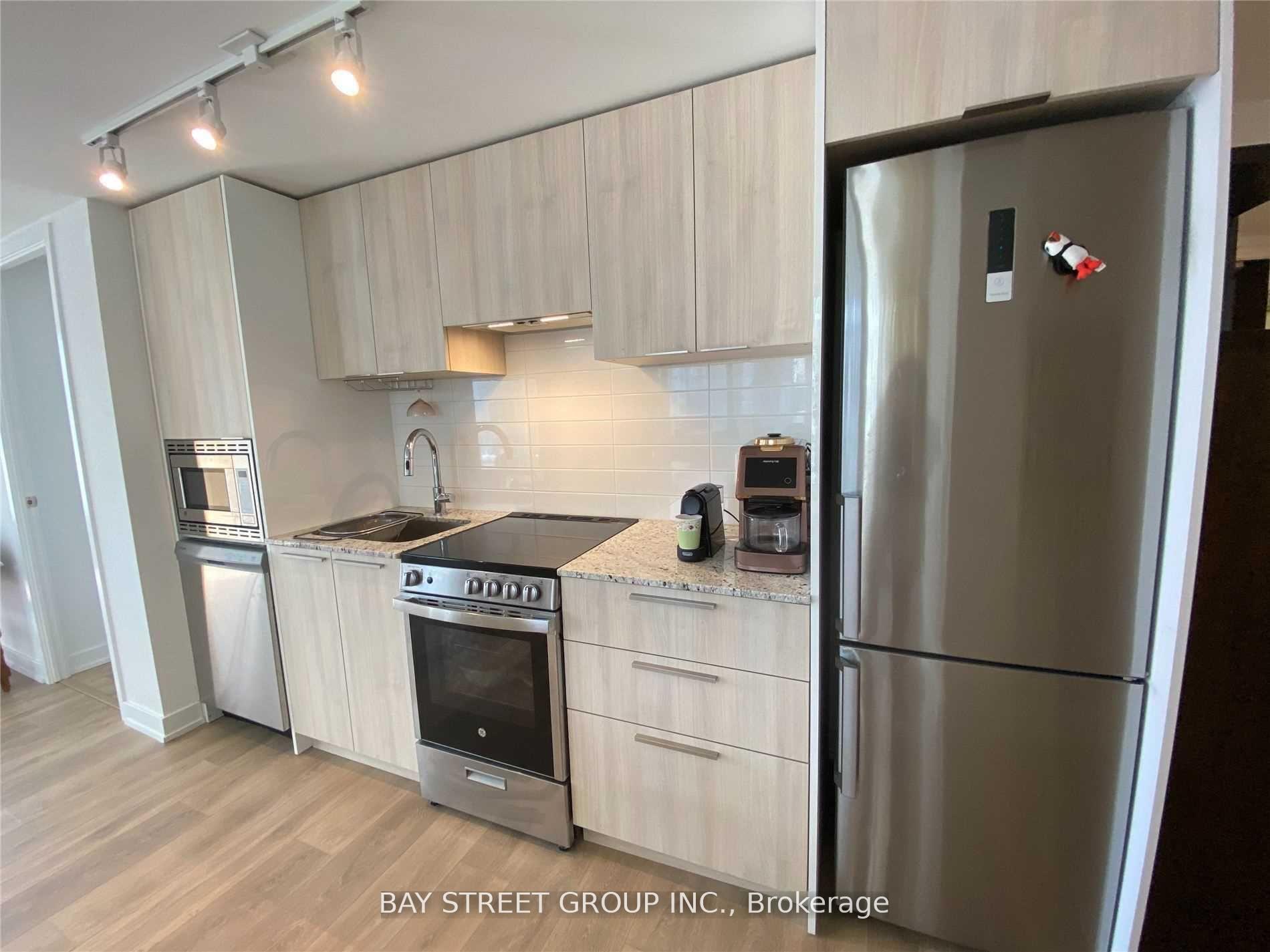 Photo 6 of Unit 1005, 501 Yonge Street, Toronto, Church-Yonge Corridor — HOMEH
