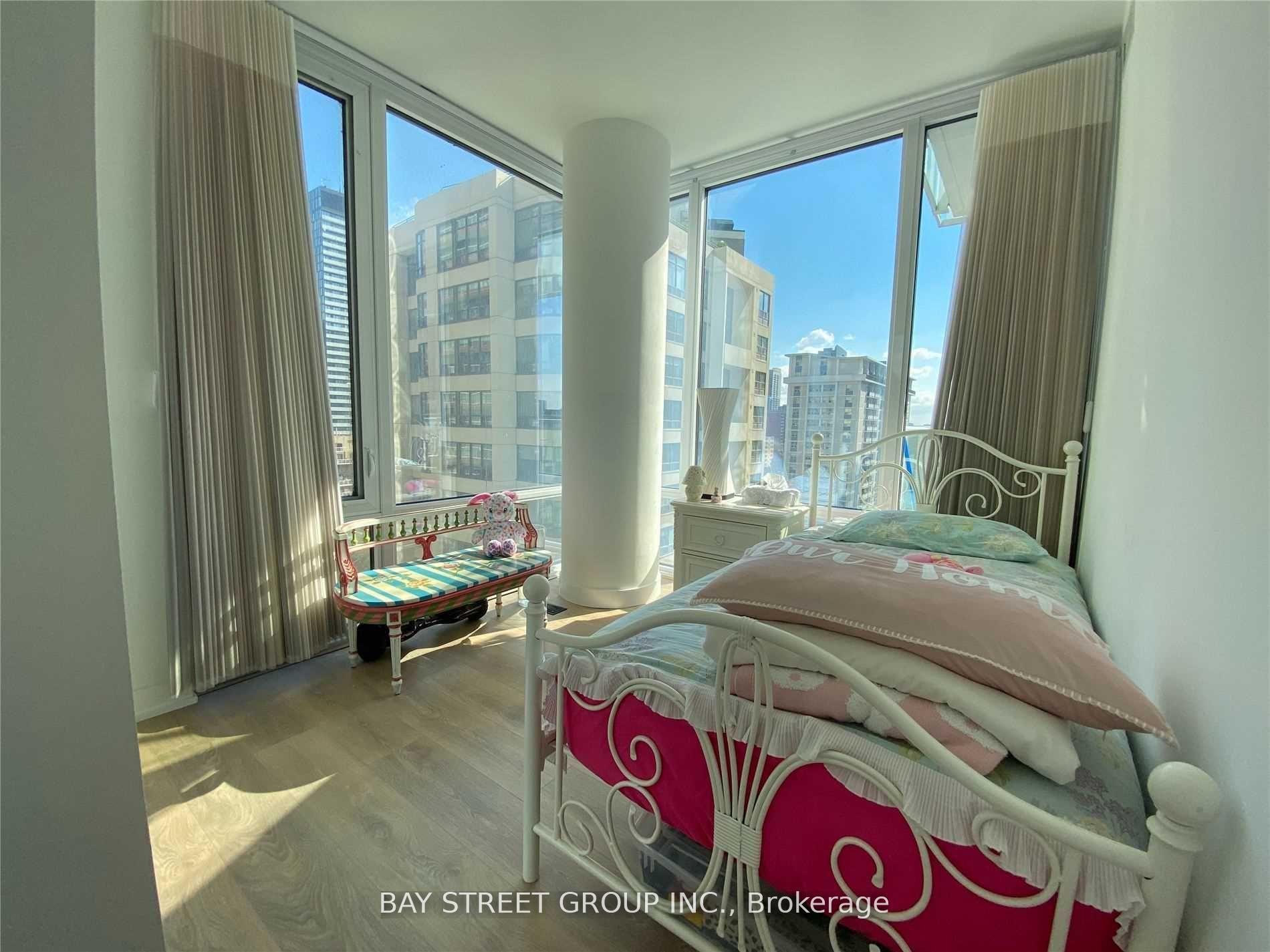 Photo 7 of Unit 1005, 501 Yonge Street, Toronto, Church-Yonge Corridor — HOMEH