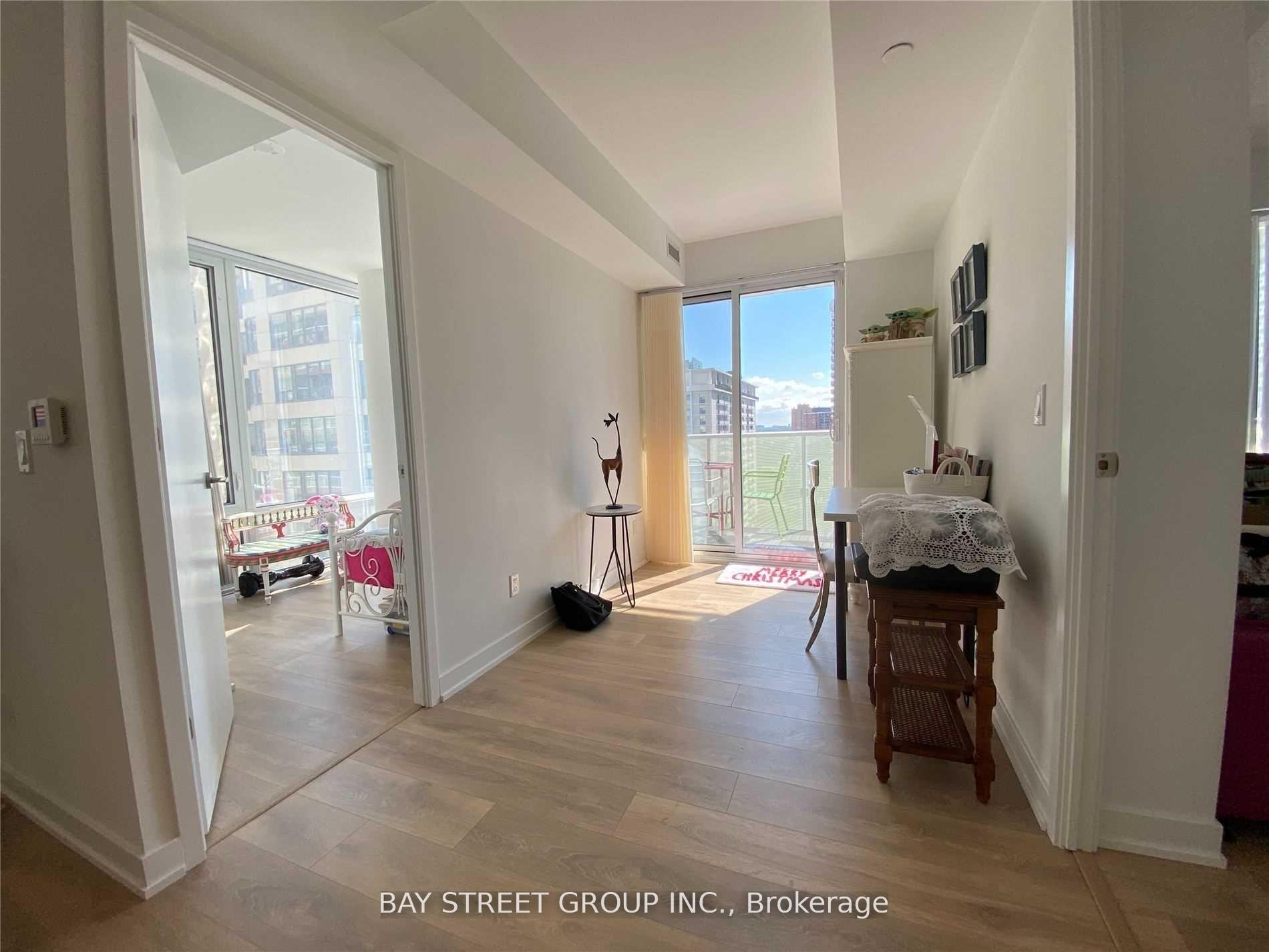 Photo 8 of Unit 1005, 501 Yonge Street, Toronto, Church-Yonge Corridor — HOMEH