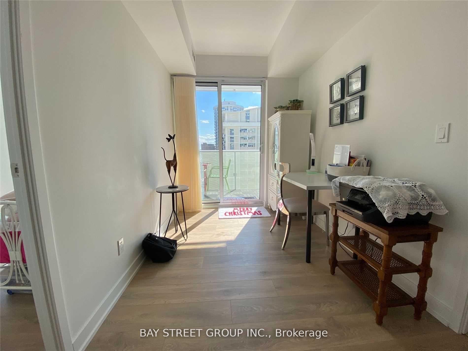 Photo 9 of Unit 1005, 501 Yonge Street, Toronto, Church-Yonge Corridor — HOMEH
