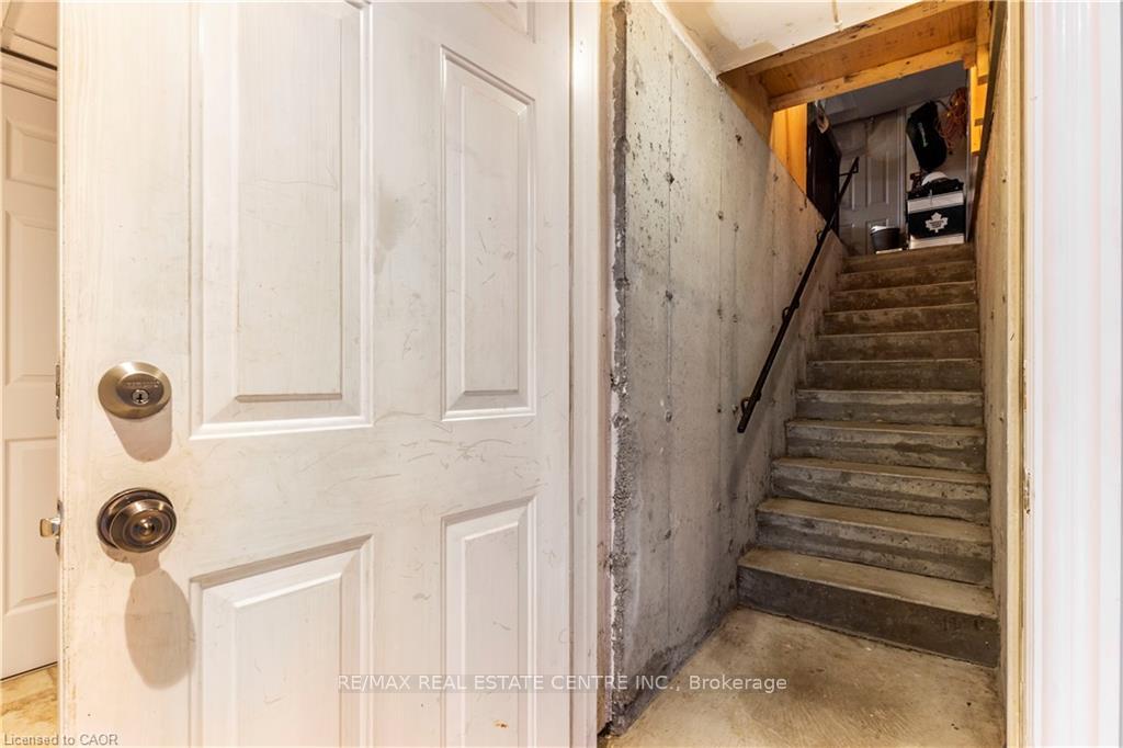 Photo 47 of 52 Drinkwater Drive, Cambridge — HOMEH
