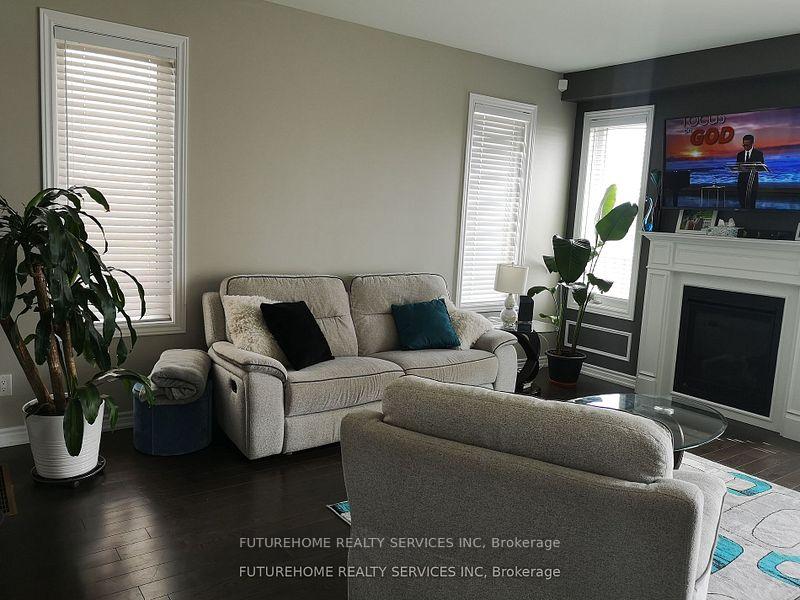 Photo 3 of 41 Wagner Crescent, Essa, Angus — HOMEH
