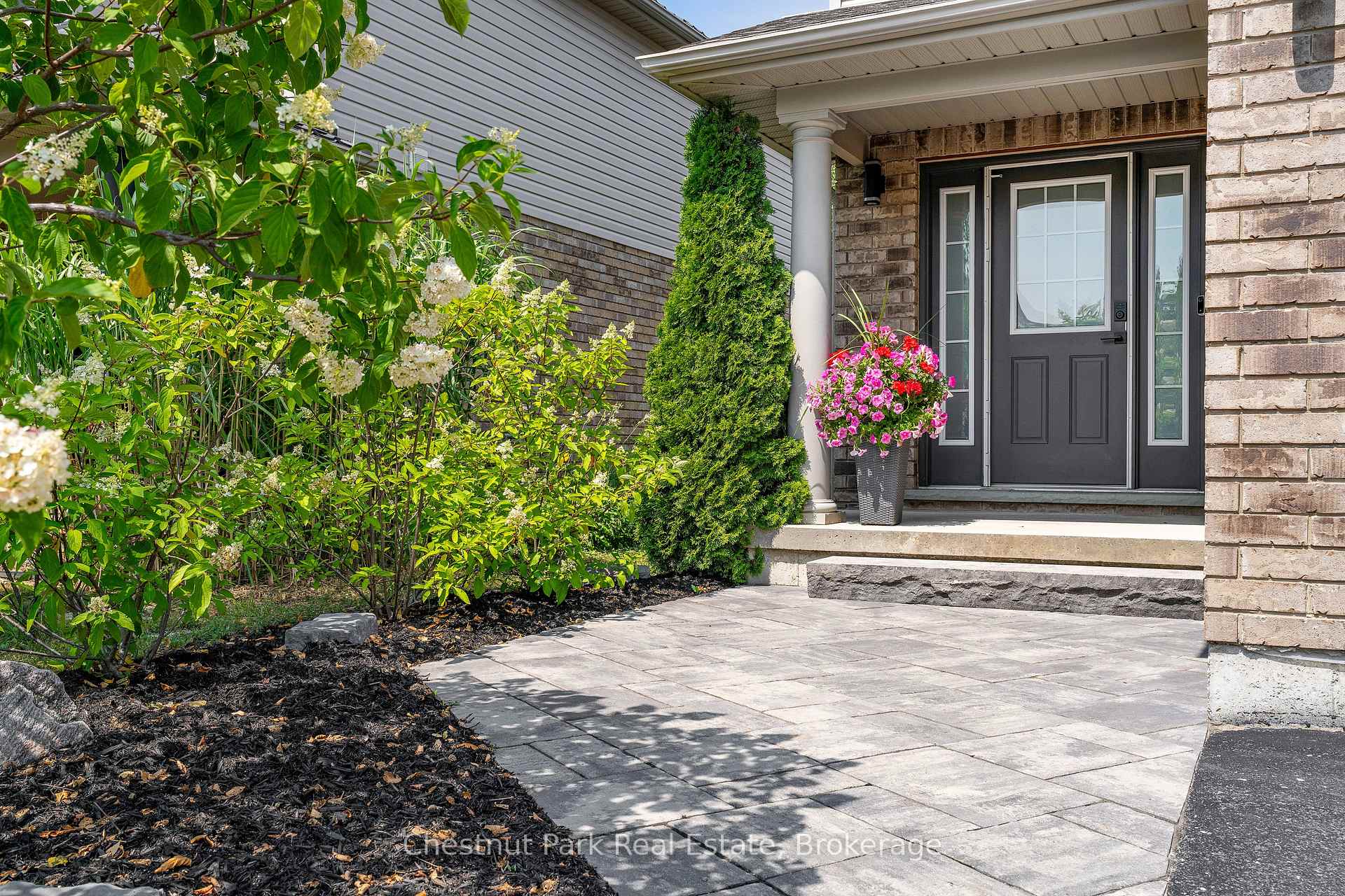 Photo 4 of 13 Brooke Avenue, Collingwood — HOMEH